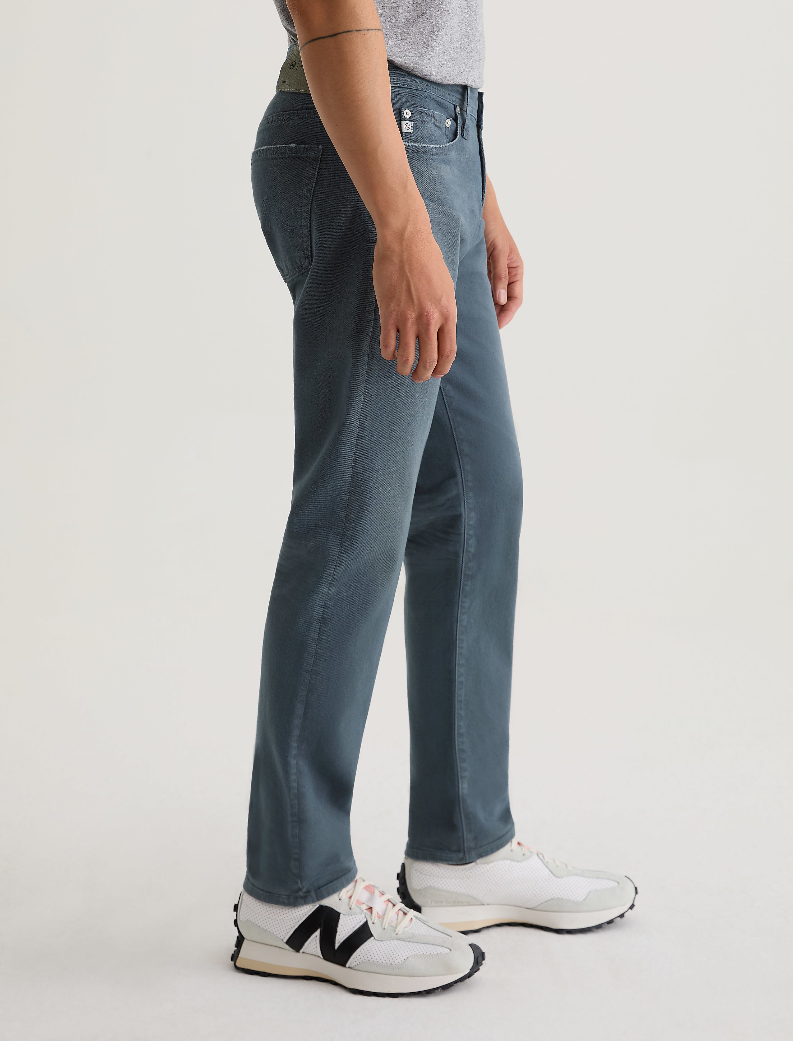 Men Tellis 7 Years Sulfur After Dusk at AG Jeans Official Store
