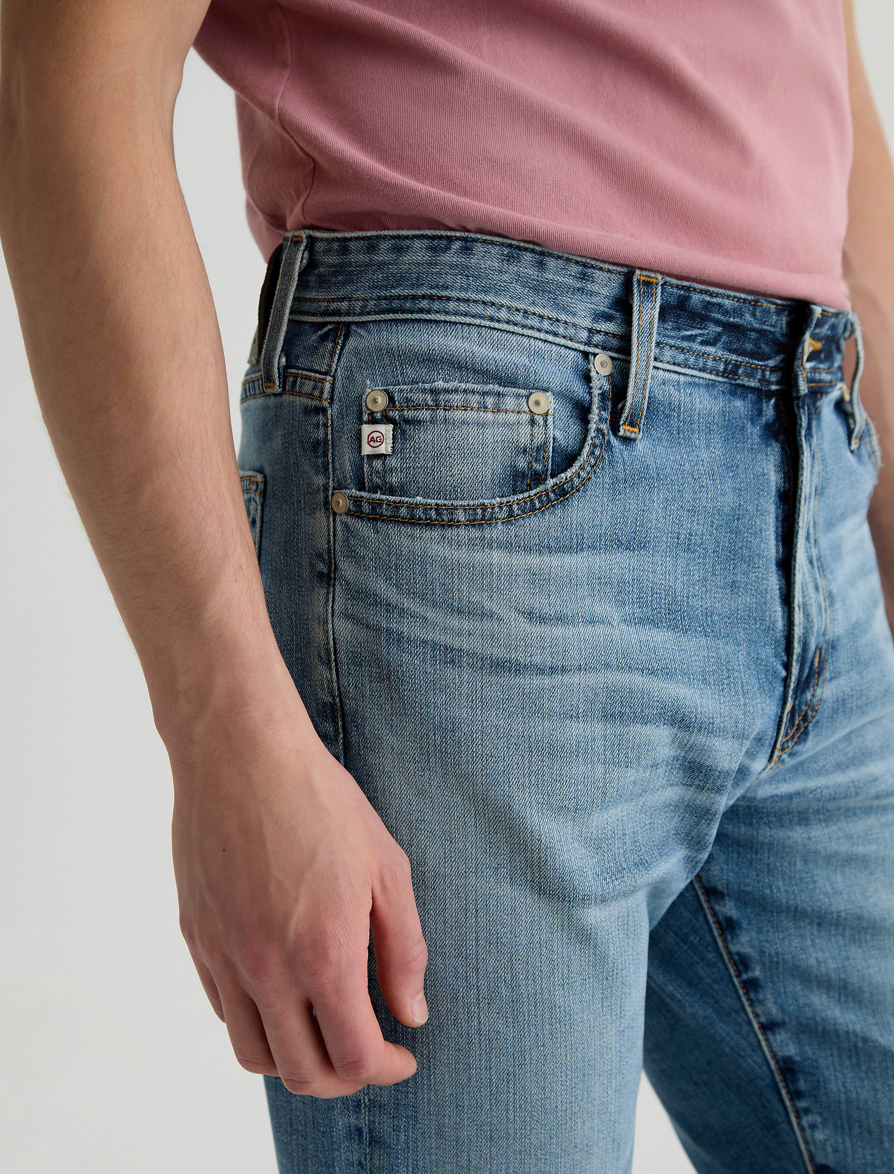 Men Clint 19 Years Juniper at AG Jeans Official Store