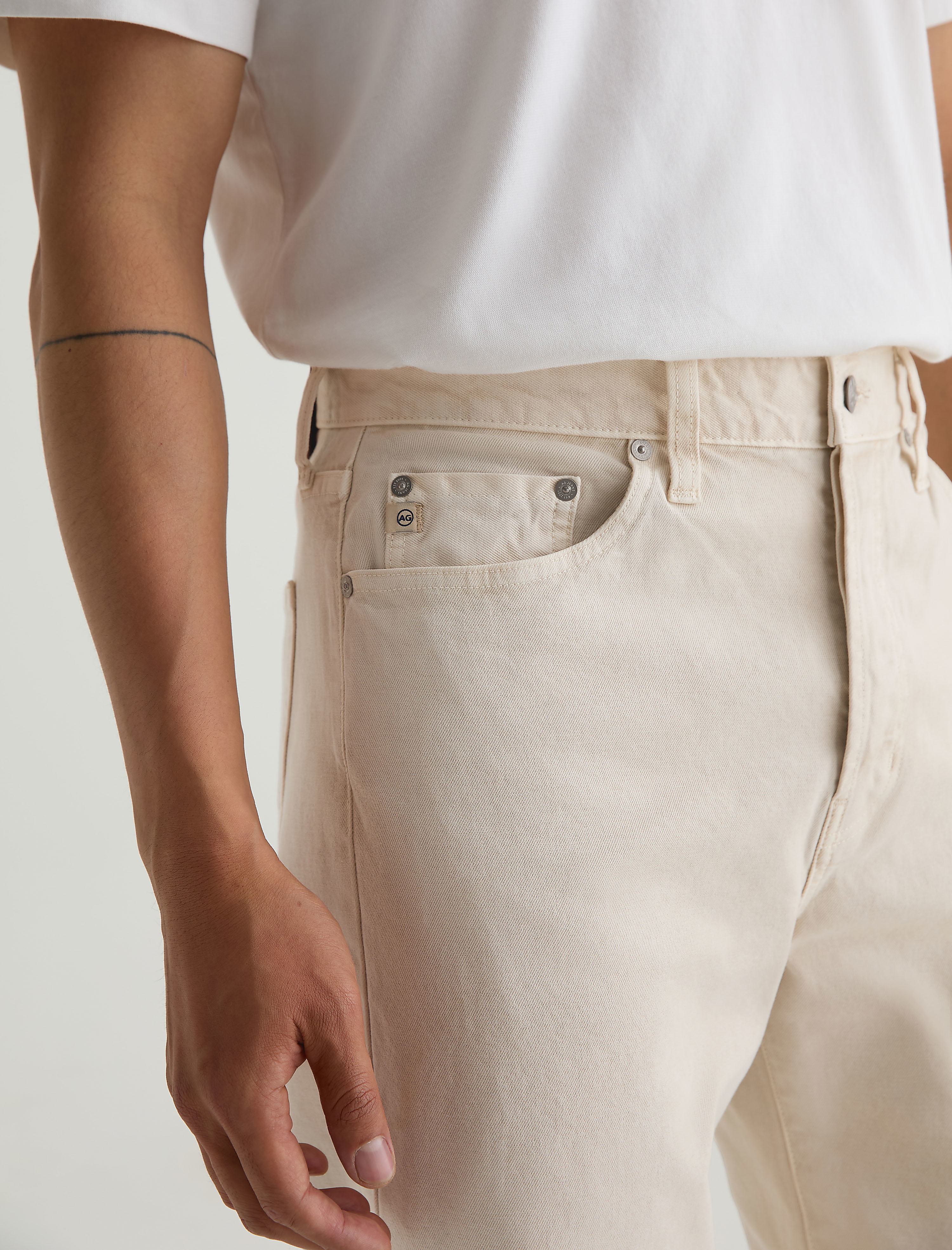 Men Felix Selvage Sulfur Sienna Sand at AG Jeans Official Store