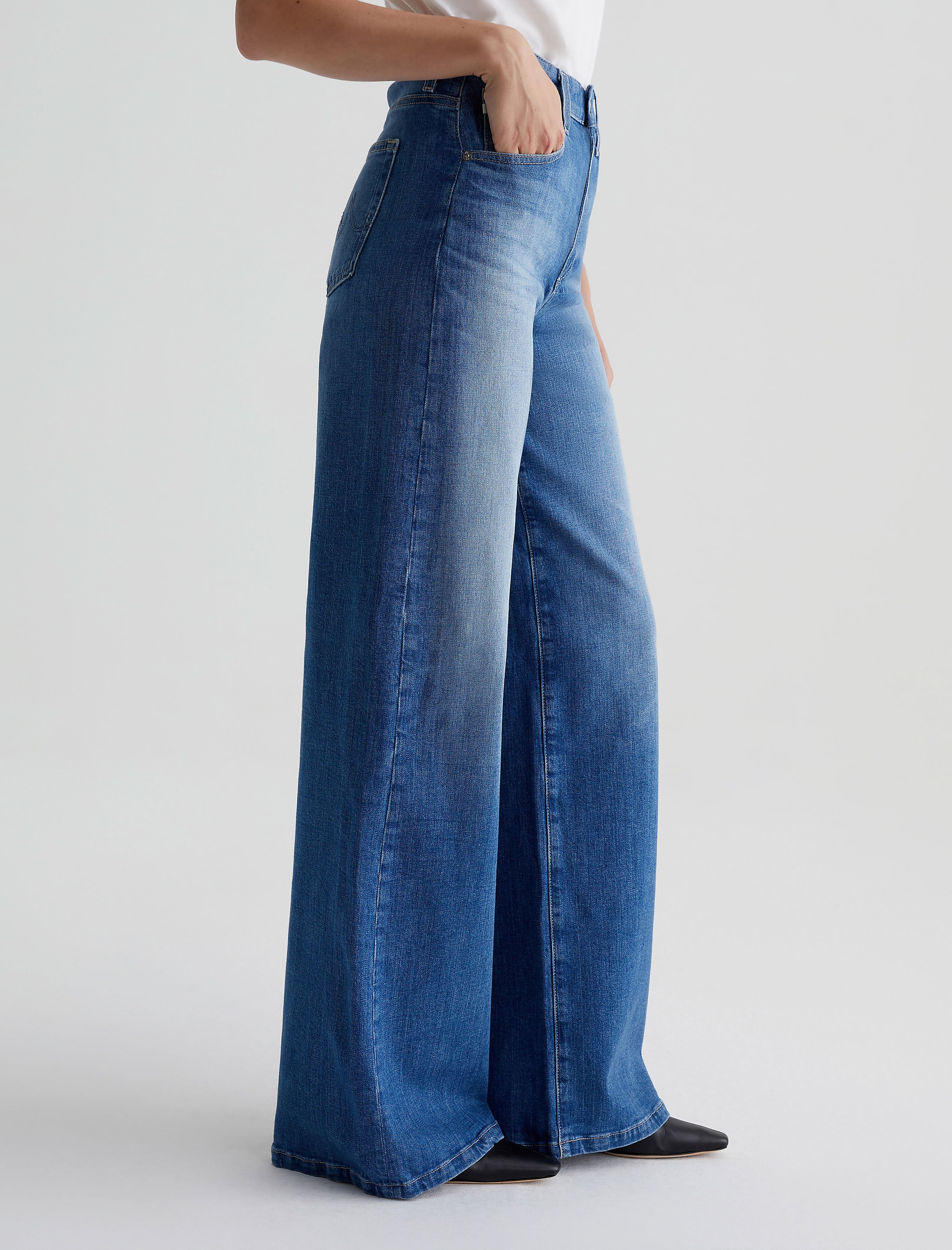 Women Deven Runway at AG Jeans Official Store