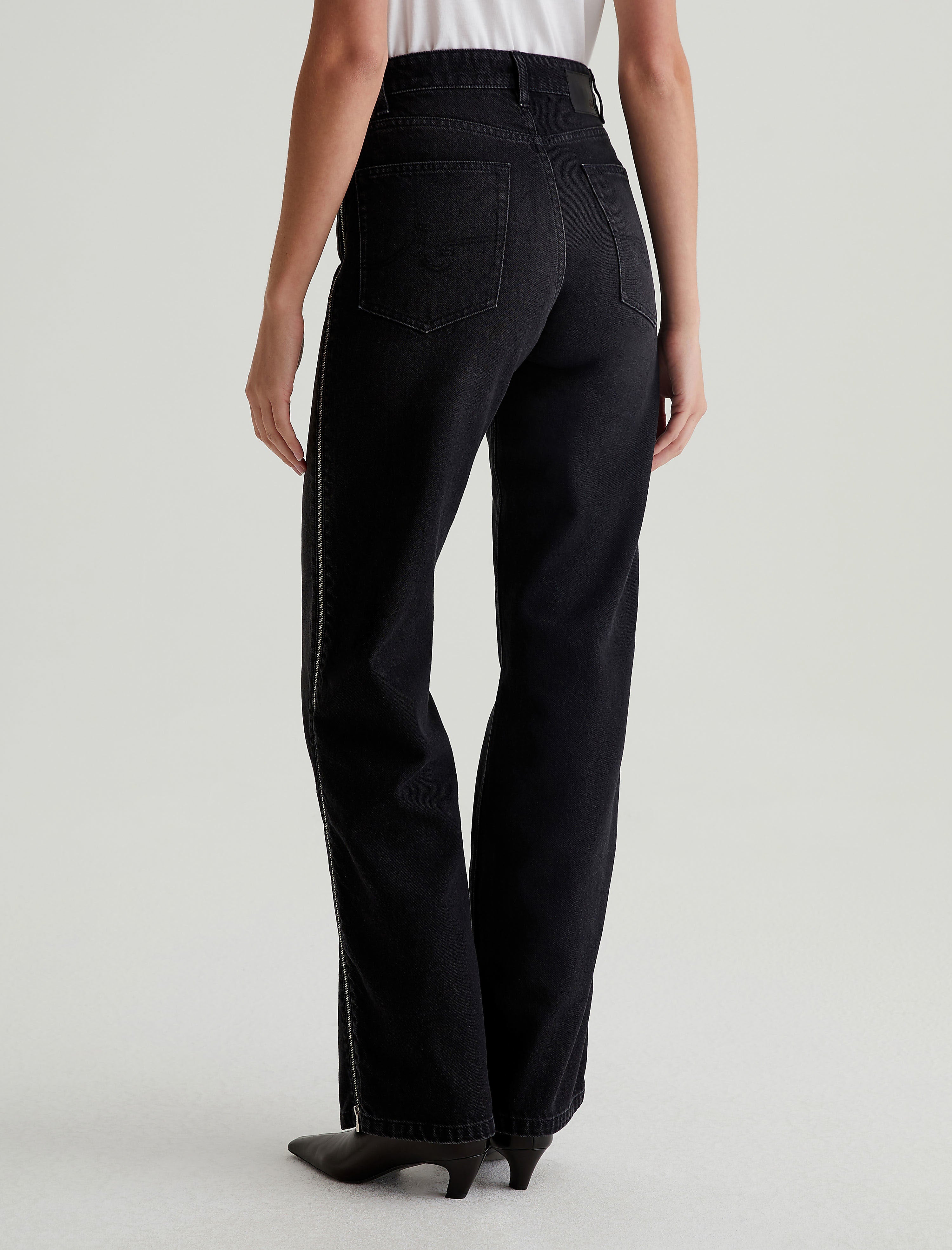 Women Kora Demure at AG Jeans Official Store