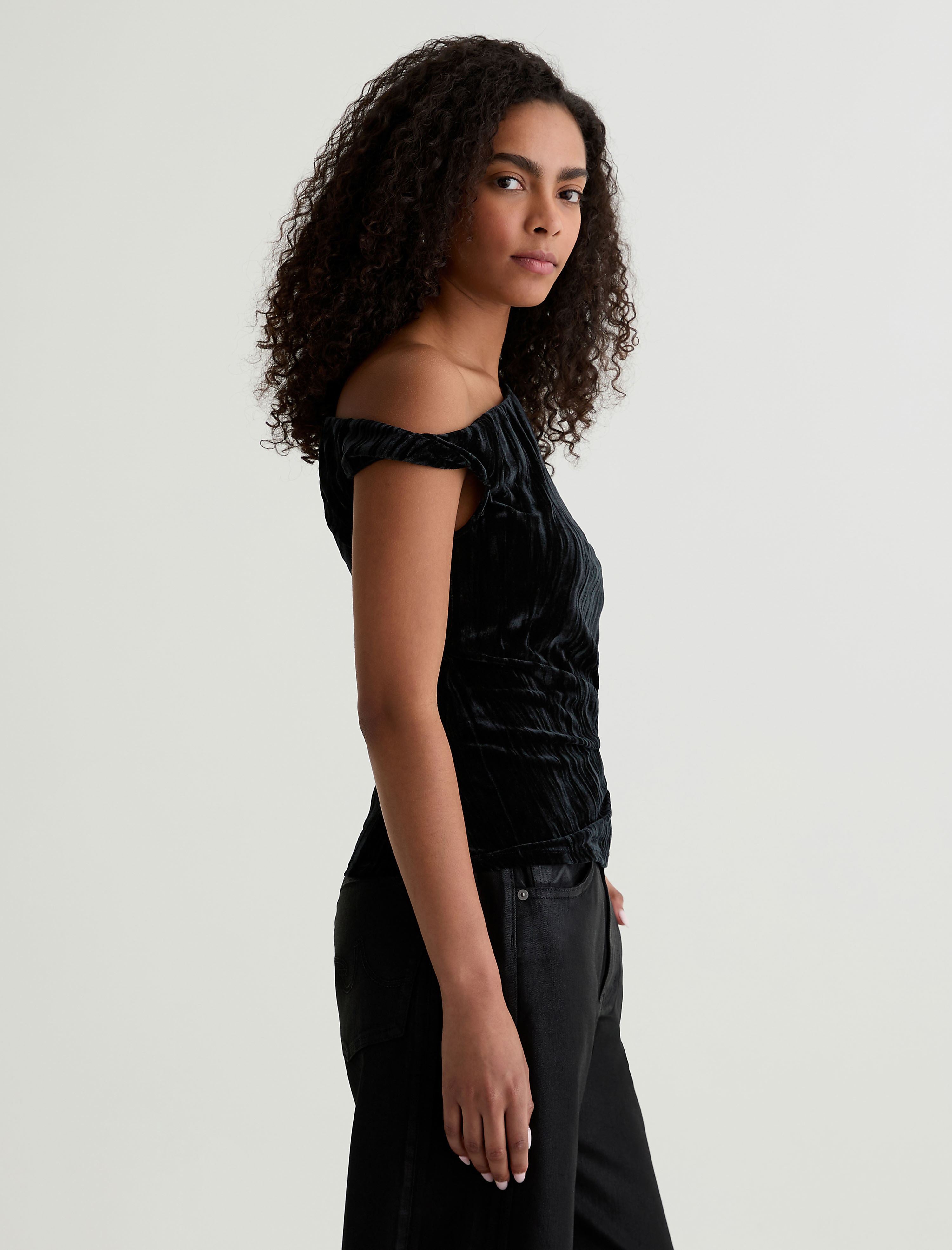 Women Rachel Velvet Super Black at AG Jeans Official Store