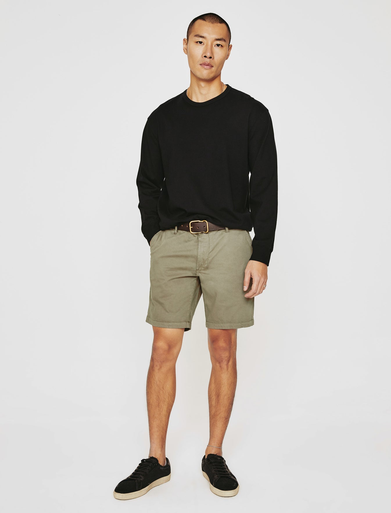 Wanderer Short Sulfur Dried Rosemary Slim Trouser Short Men Bottom Photo 1