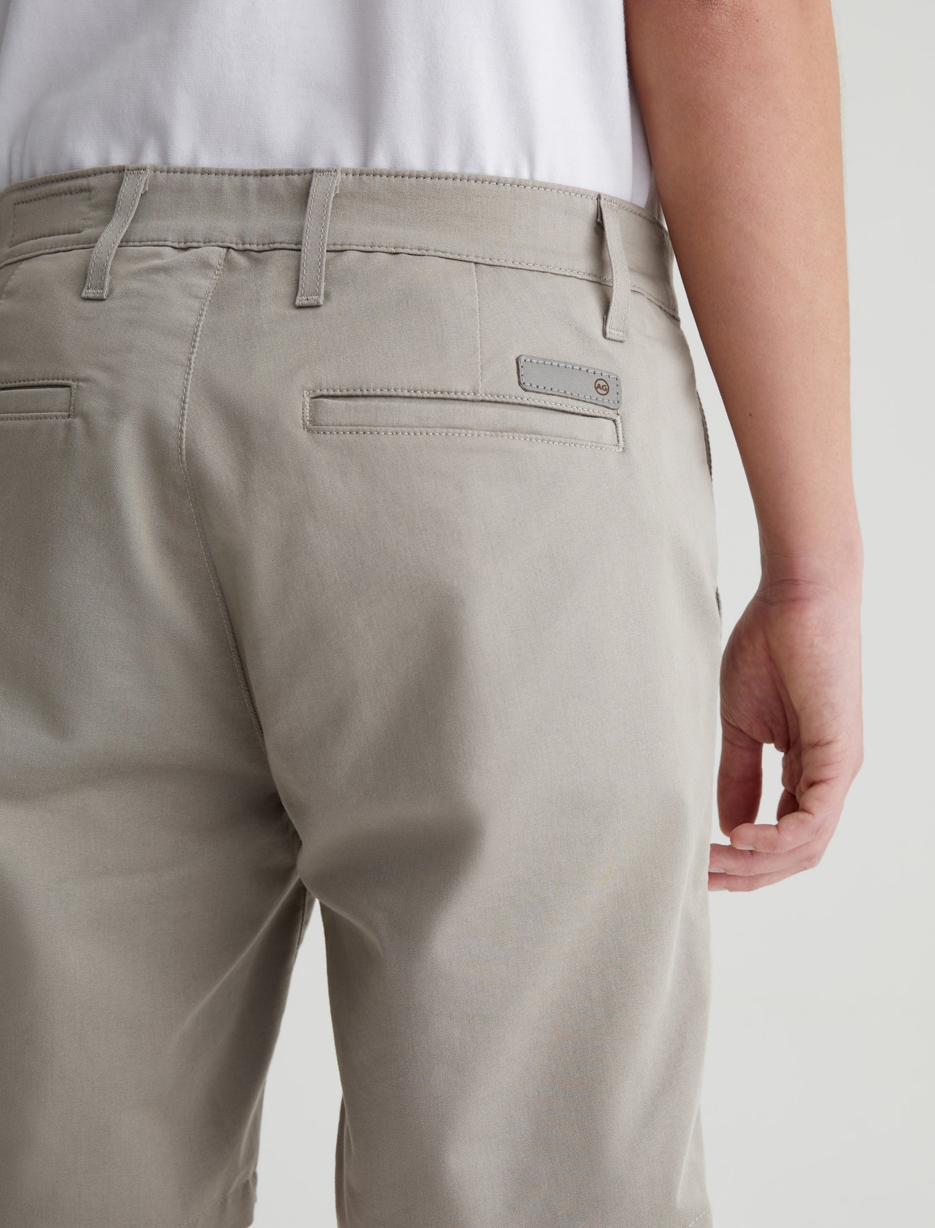 Wanderer Performance Short Dry Dust Airluxe™ Trouser Short Men Bottom Photo 6