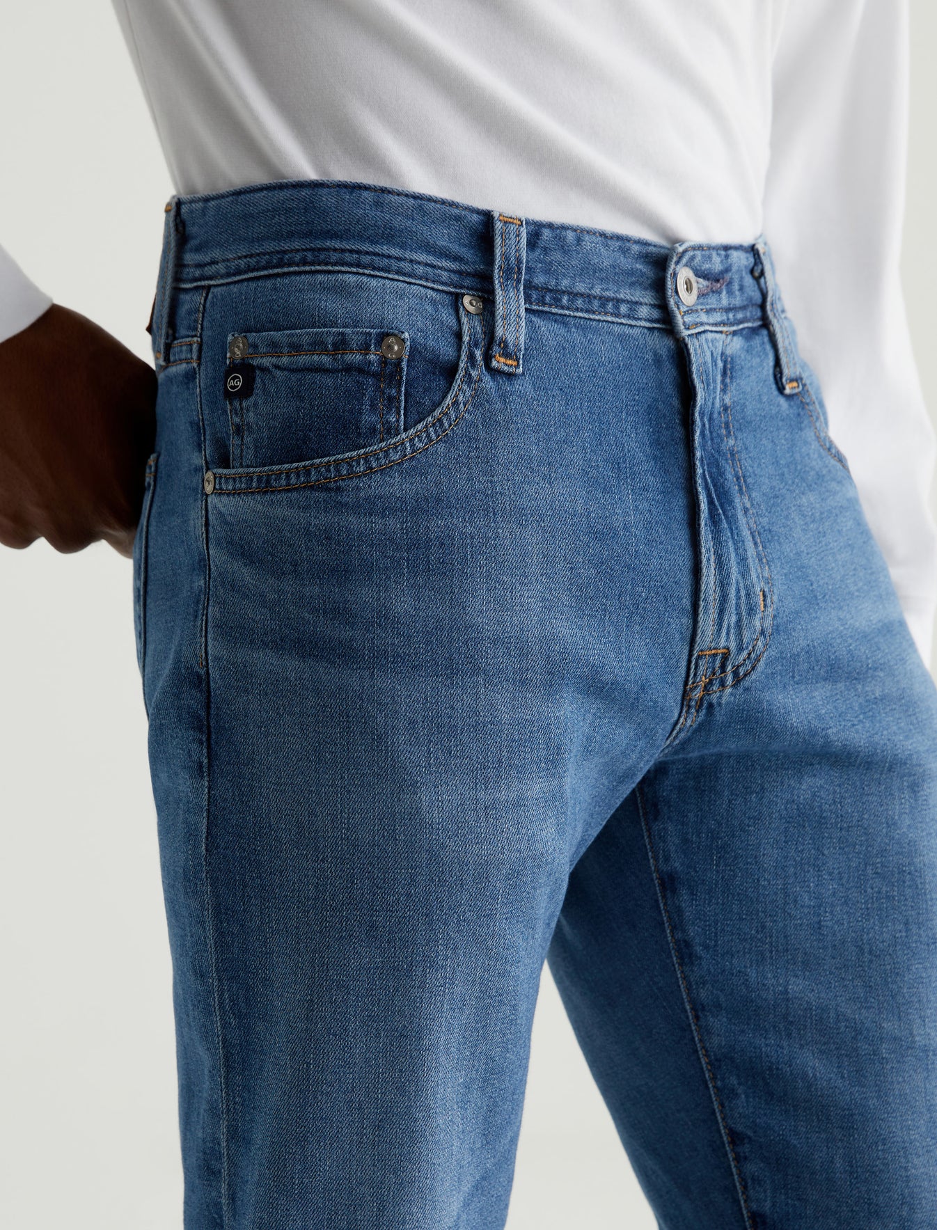 Mens Tellis Tailor Photo 3