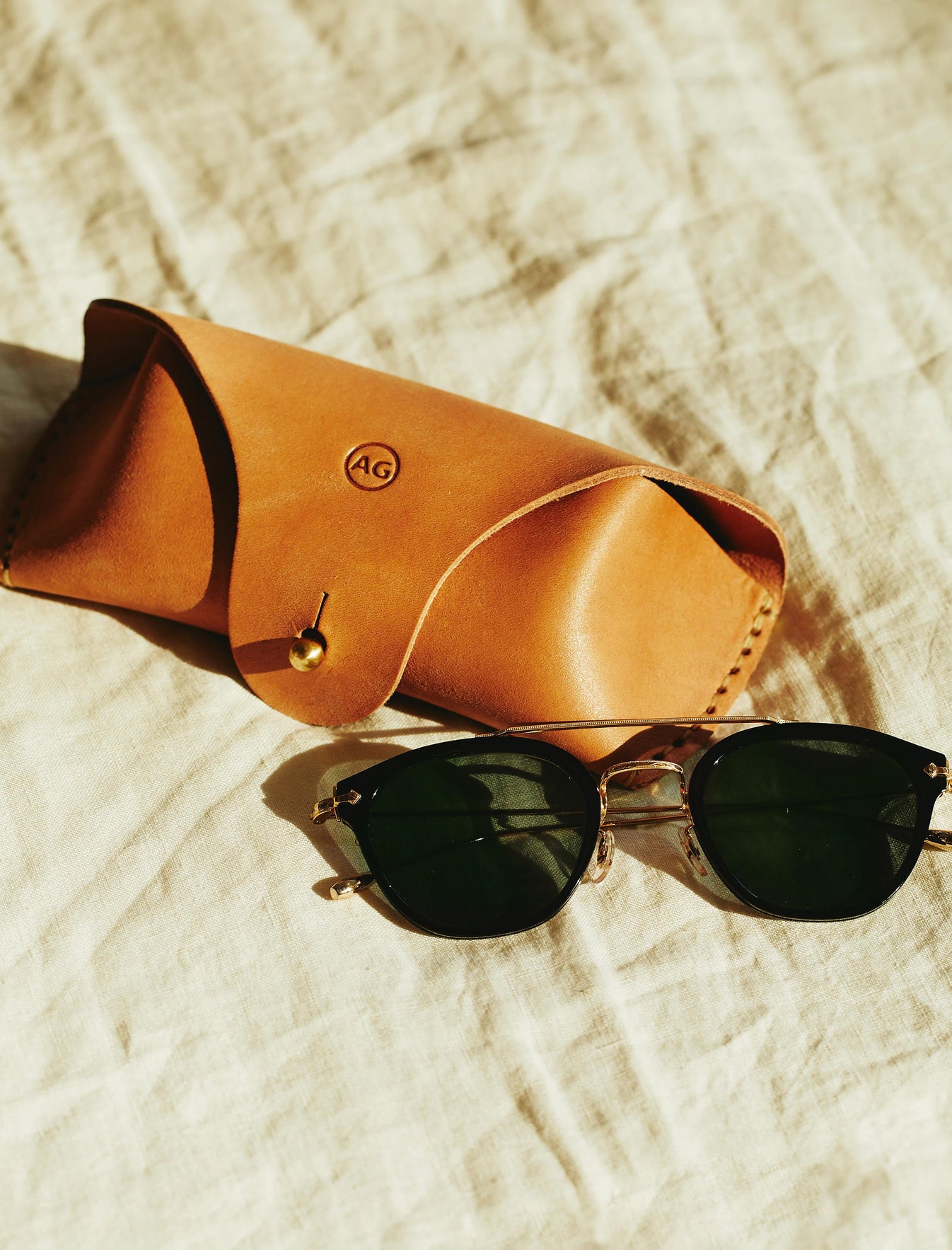 Ag Eyeglass Case Natural/Brass Eyeglass Case Unisex Accessory Photo 4