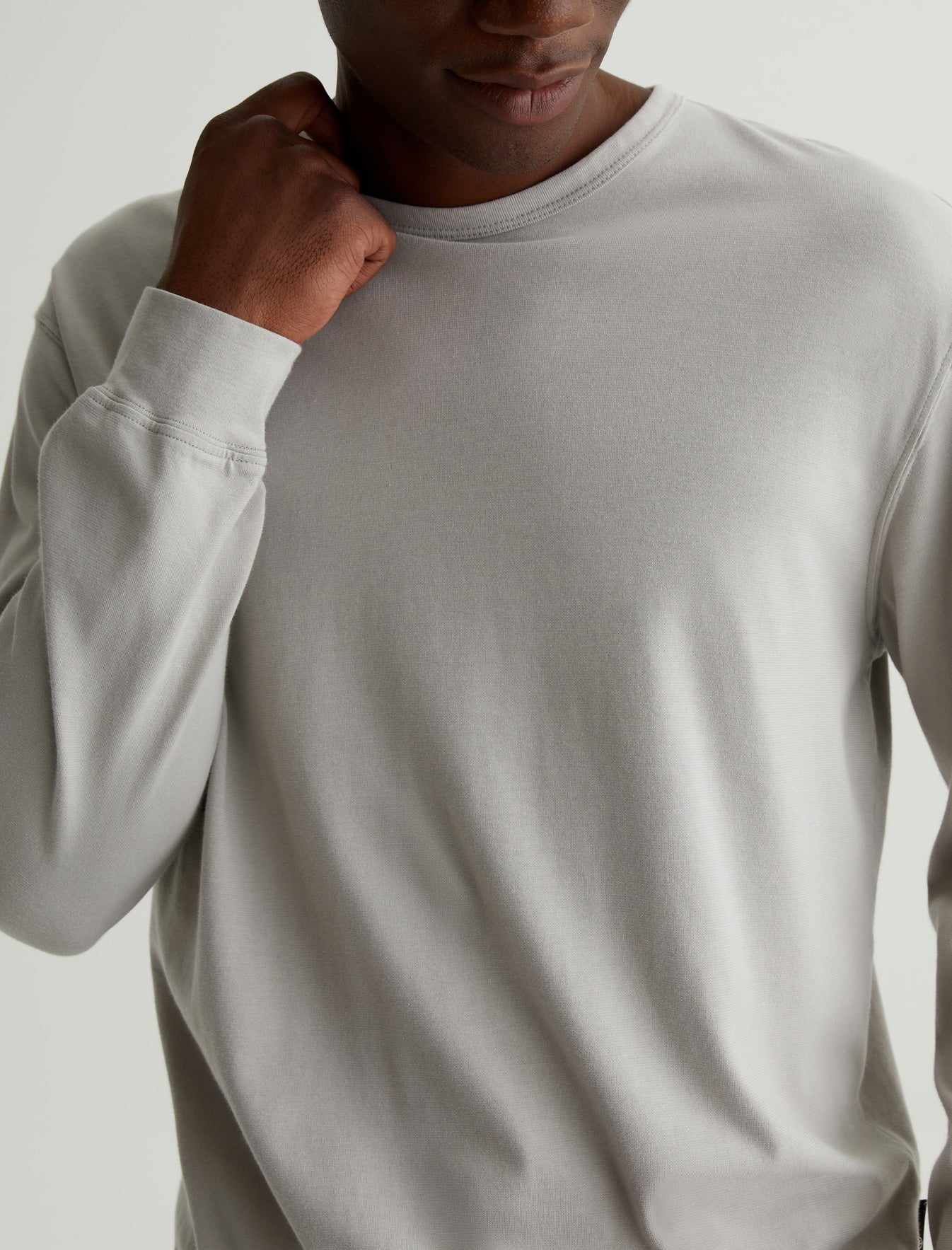 Wesley Pullover Silver Grey Relaxed Fit Long Sleeve Crew Neck Pullover Mens Top Photo 2