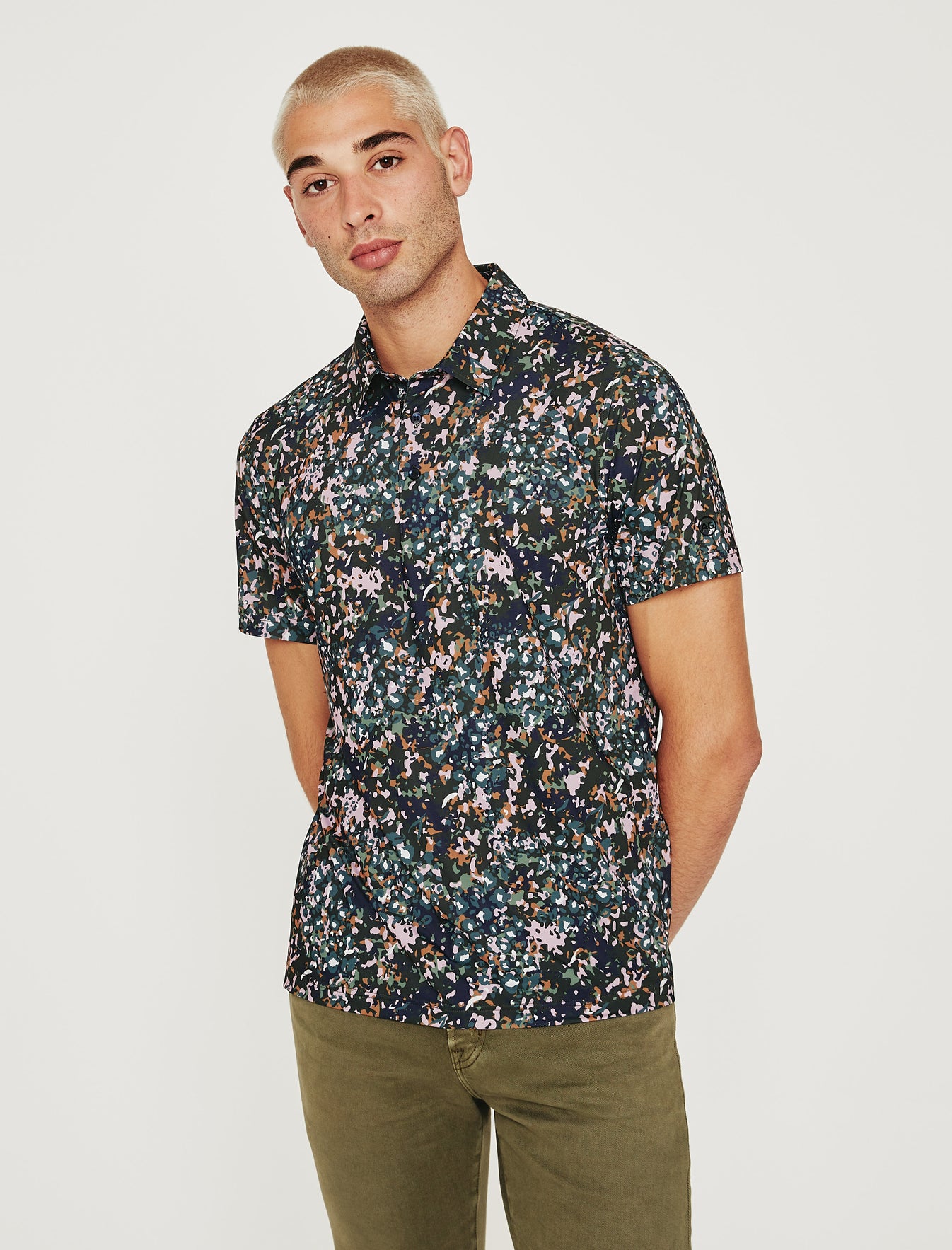 Bryce Polo Forest Leopard Classic Short Sleeve Polo (Performance) Men Top Photo 1