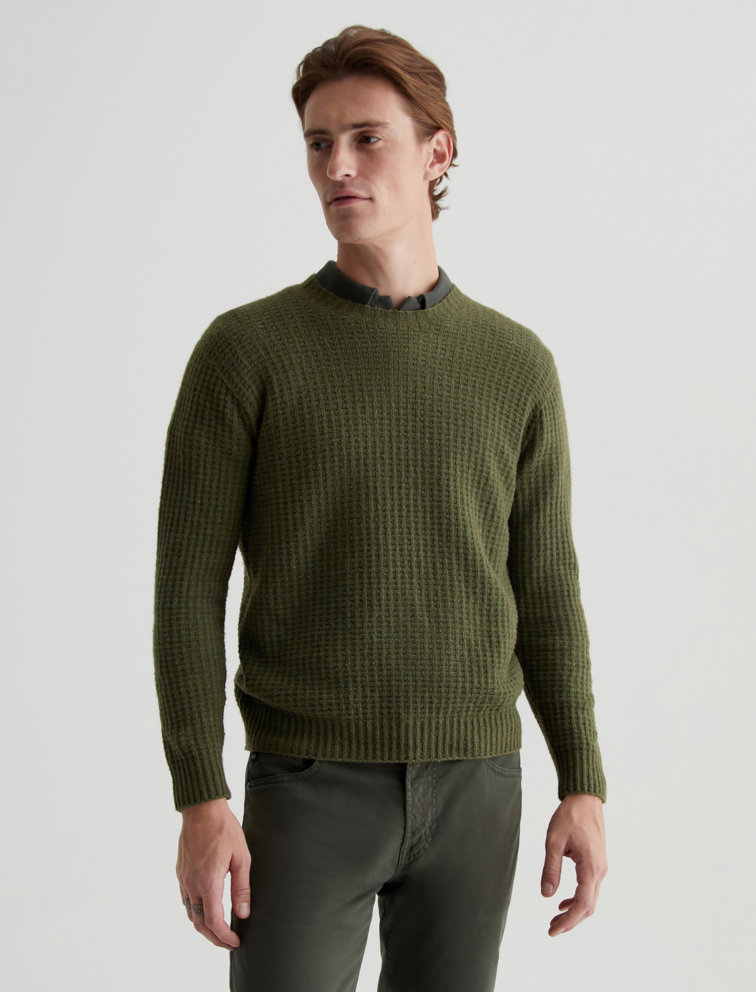Thin crew neck sweater cheap