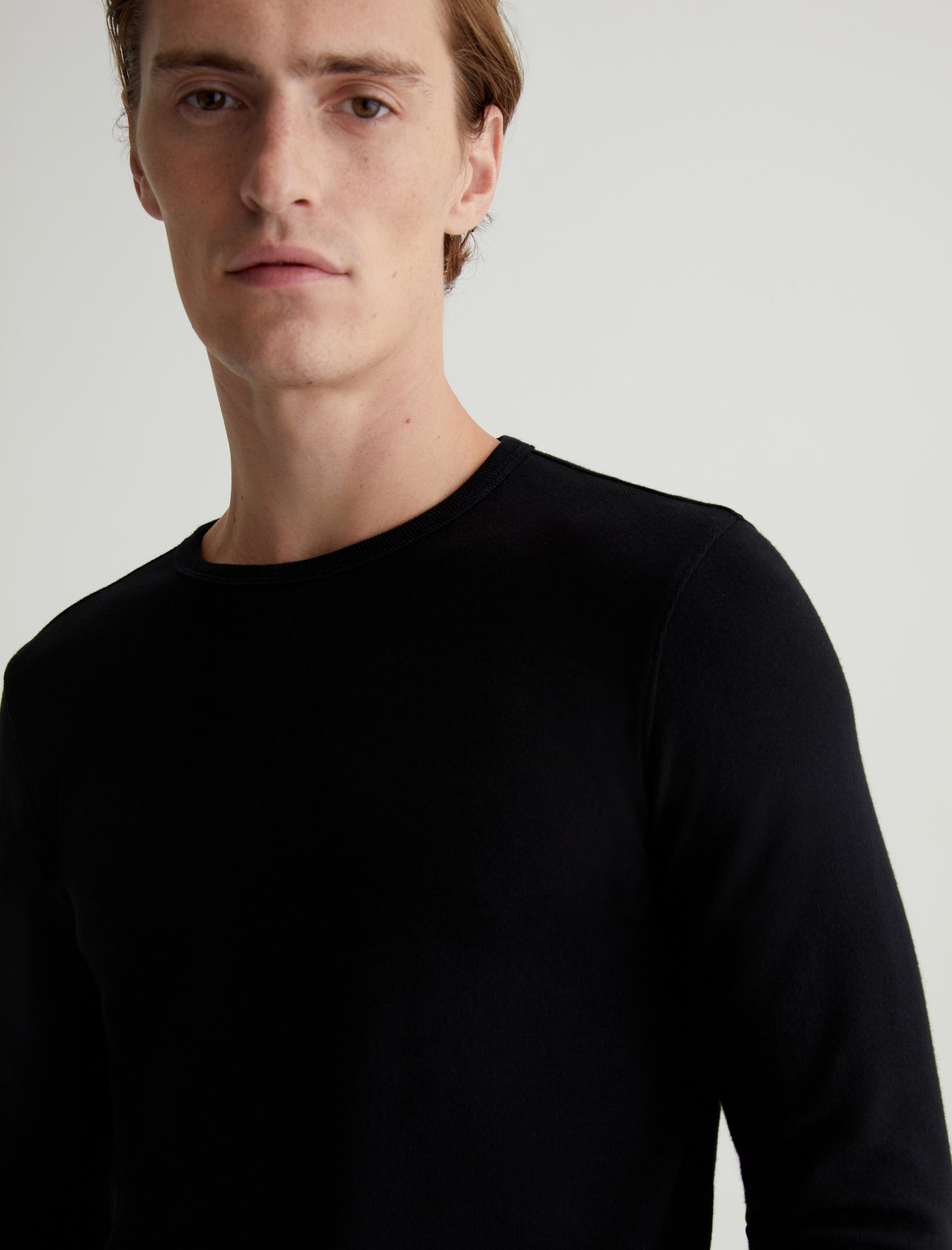 Bryce Long Sleeve Crew True Black Classic Crew Neck Photo 3