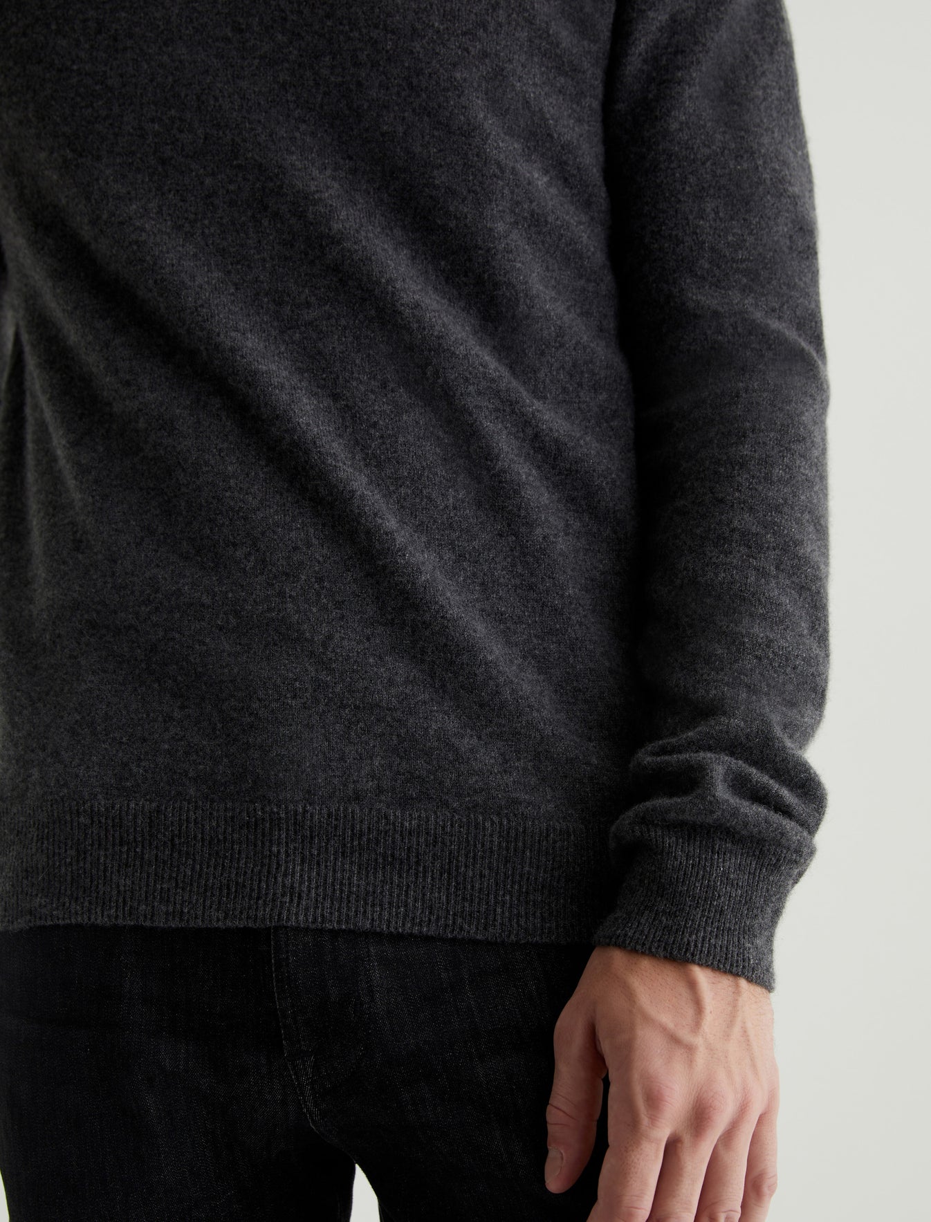 Beck Crew Legendary Grey Classic Long Sleeve Crew Neck Cashmere Sweater Photo 3