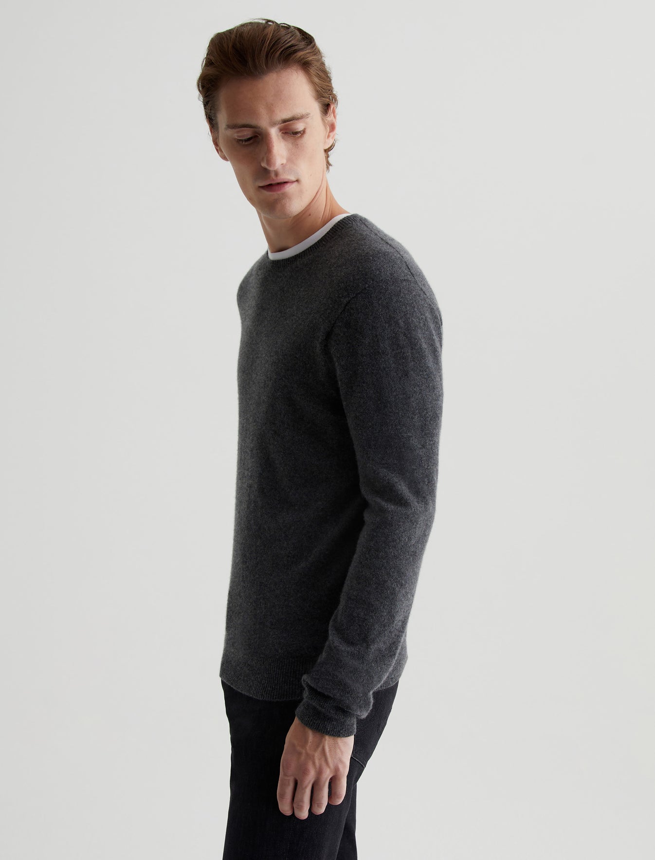 Beck Crew Legendary Grey Classic Long Sleeve Crew Neck Cashmere Sweater Photo 5