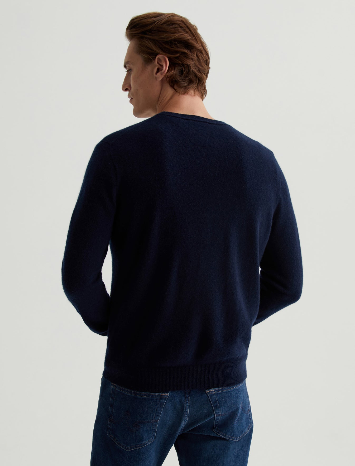 Beck Vee Navy Night Classic Long Sleeve Vee Neck Cashmere Sweater Photo 6