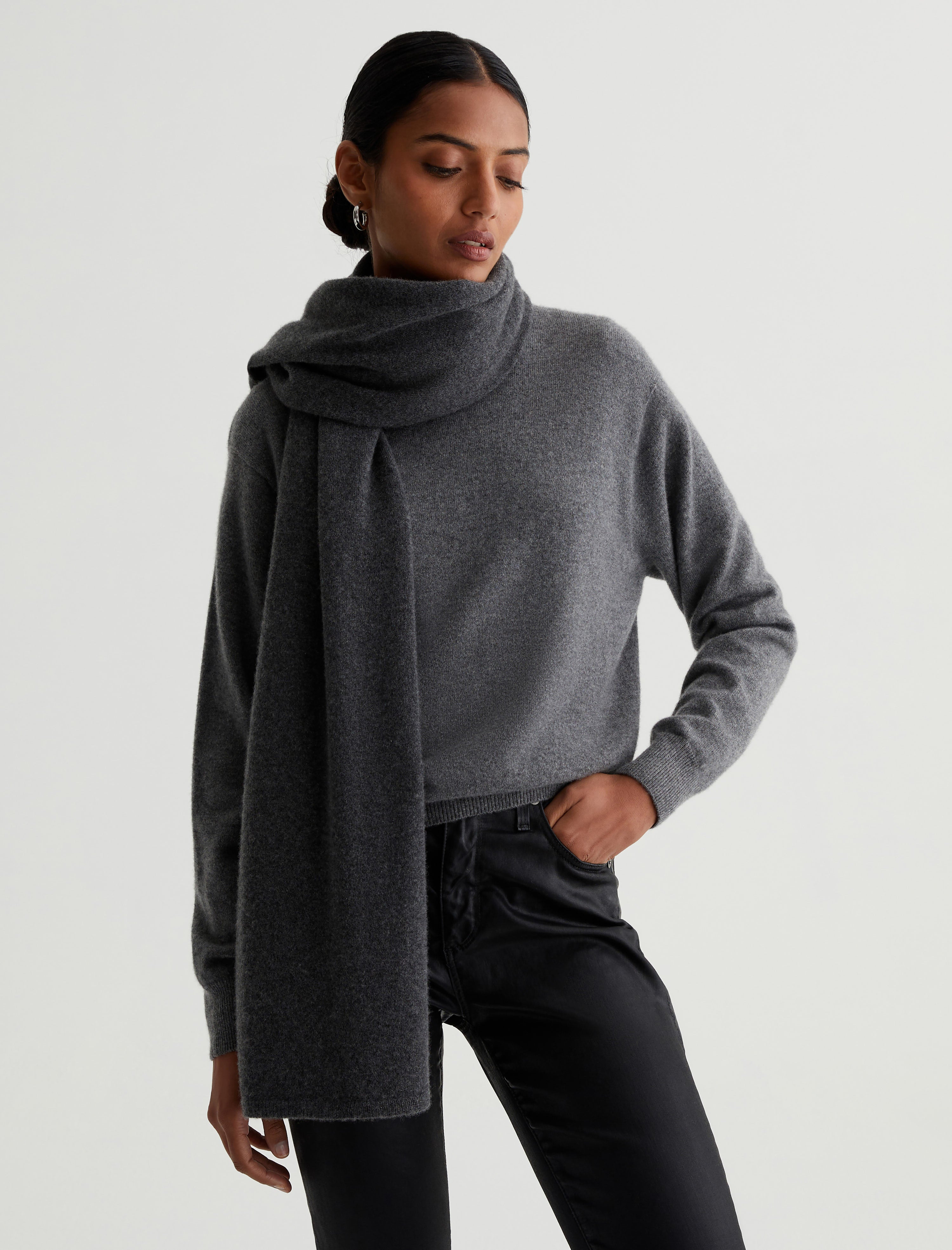 Skyler Scarf Legendary Grey Oversized Cashmere Scarf Accessory Photo 5