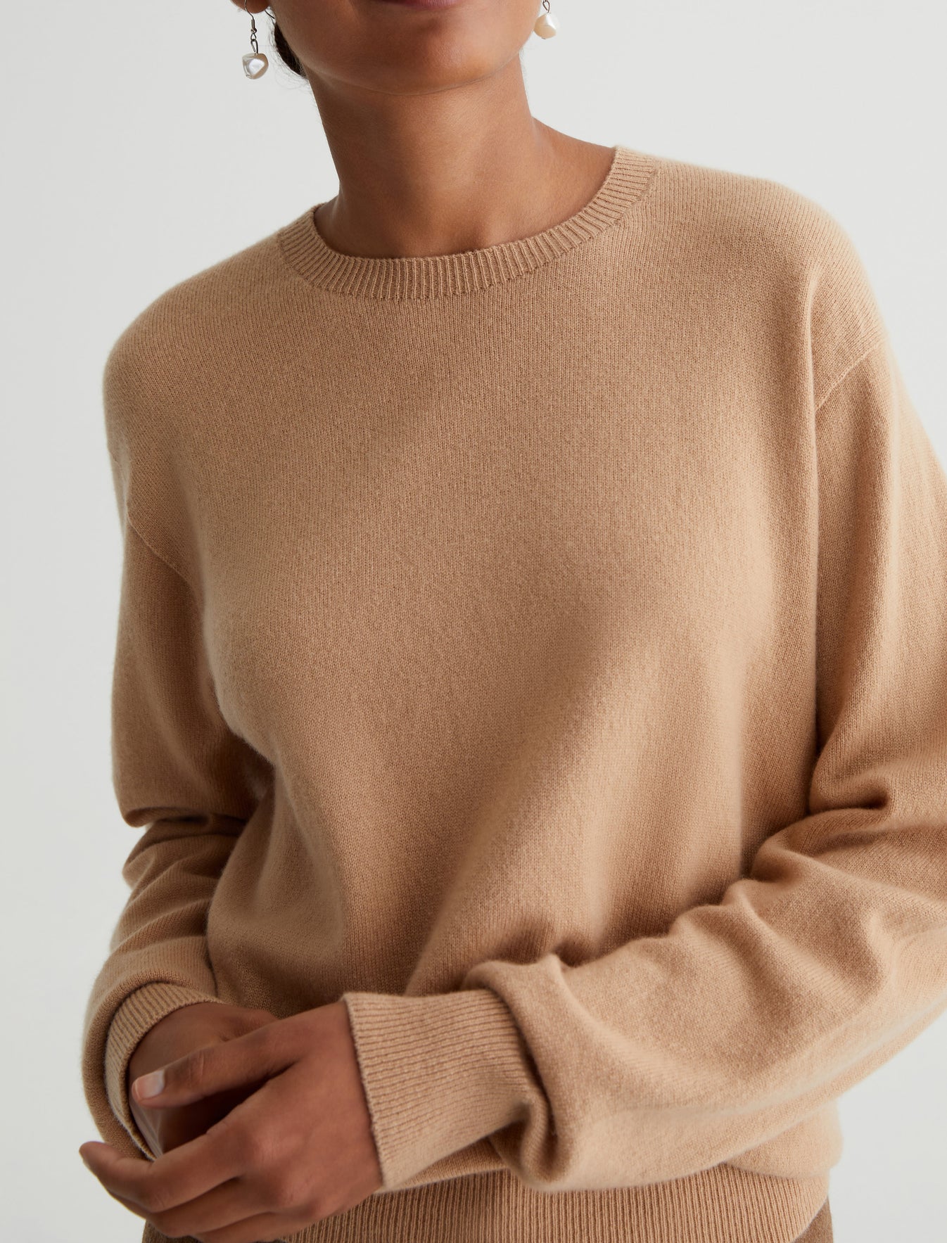 Gemma Crew Golden Camel Relaxed Crew Neck Cashmere Sweater Photo 3