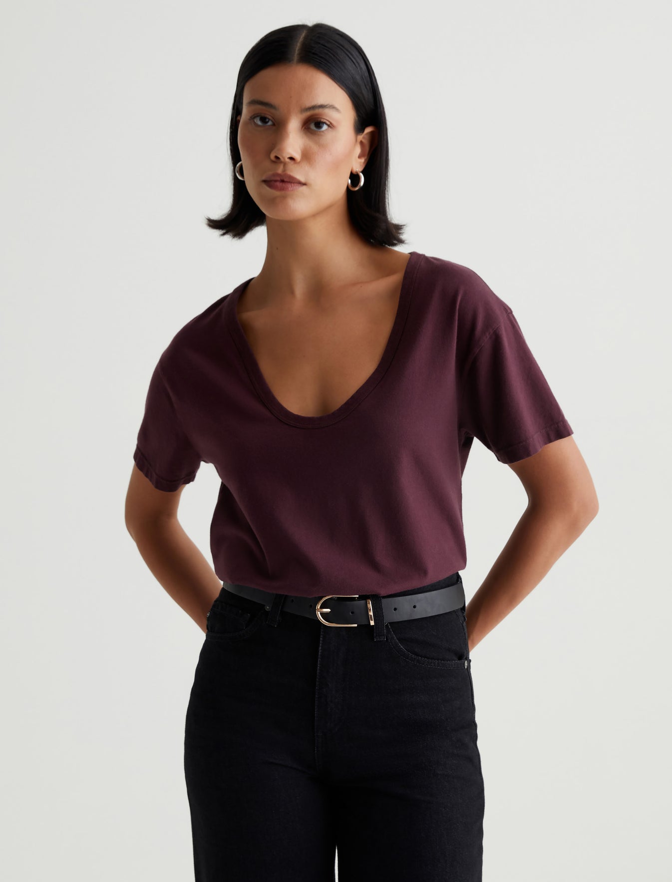 Women Aspen U Pinot Noir Photo 1