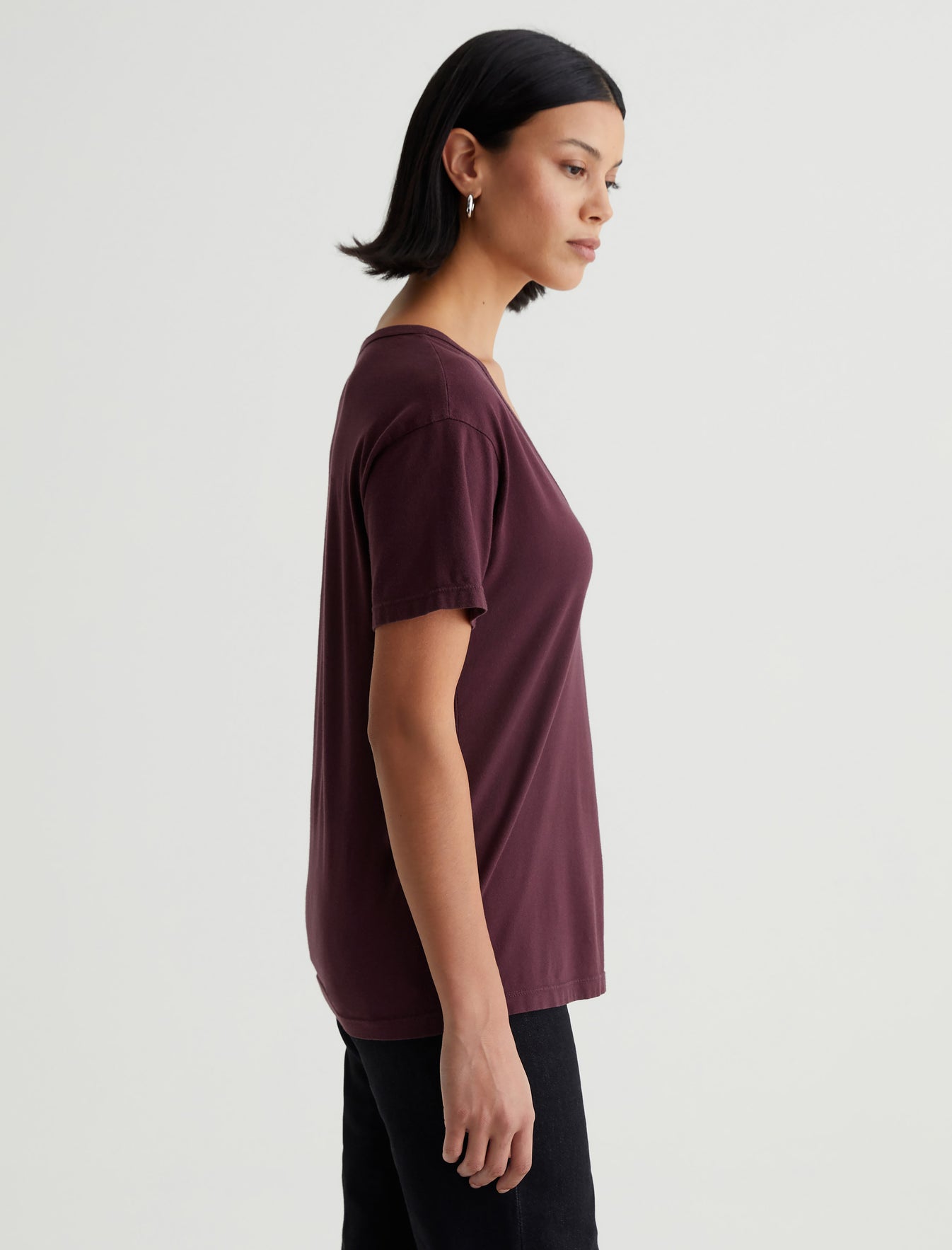 Women Aspen U Pinot Noir Photo 2