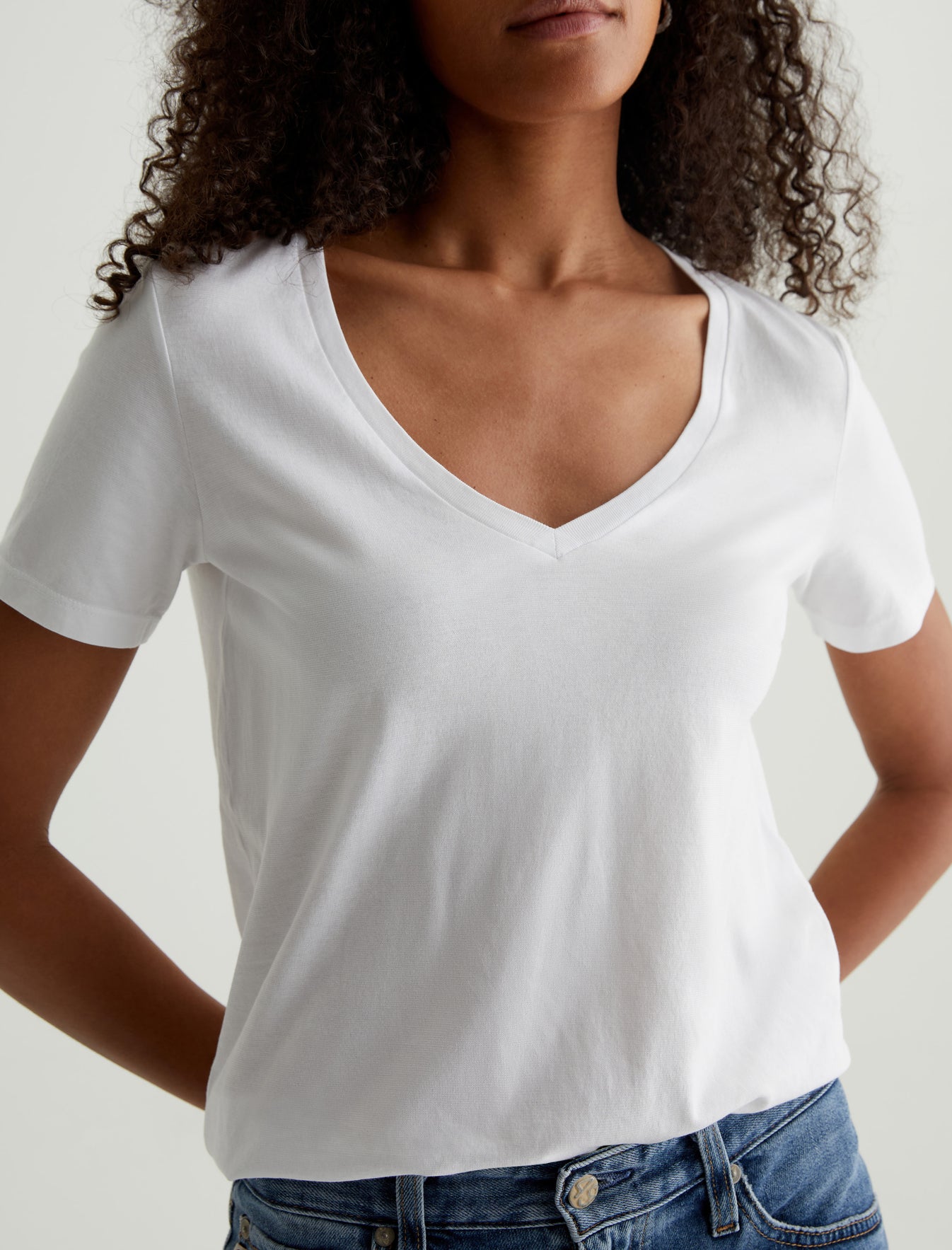 Jagger Vee True White Classic Fit Short Sleeve Vee Neck T-Shi Womens Top Photo 2