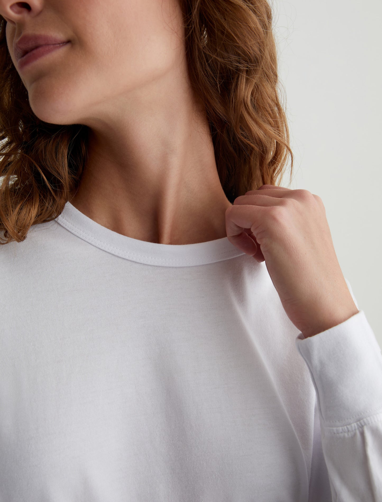 Karter Pullover True White Oversized Fit Long Sleeve Crew Neck Pullover Womens Top Photo 5