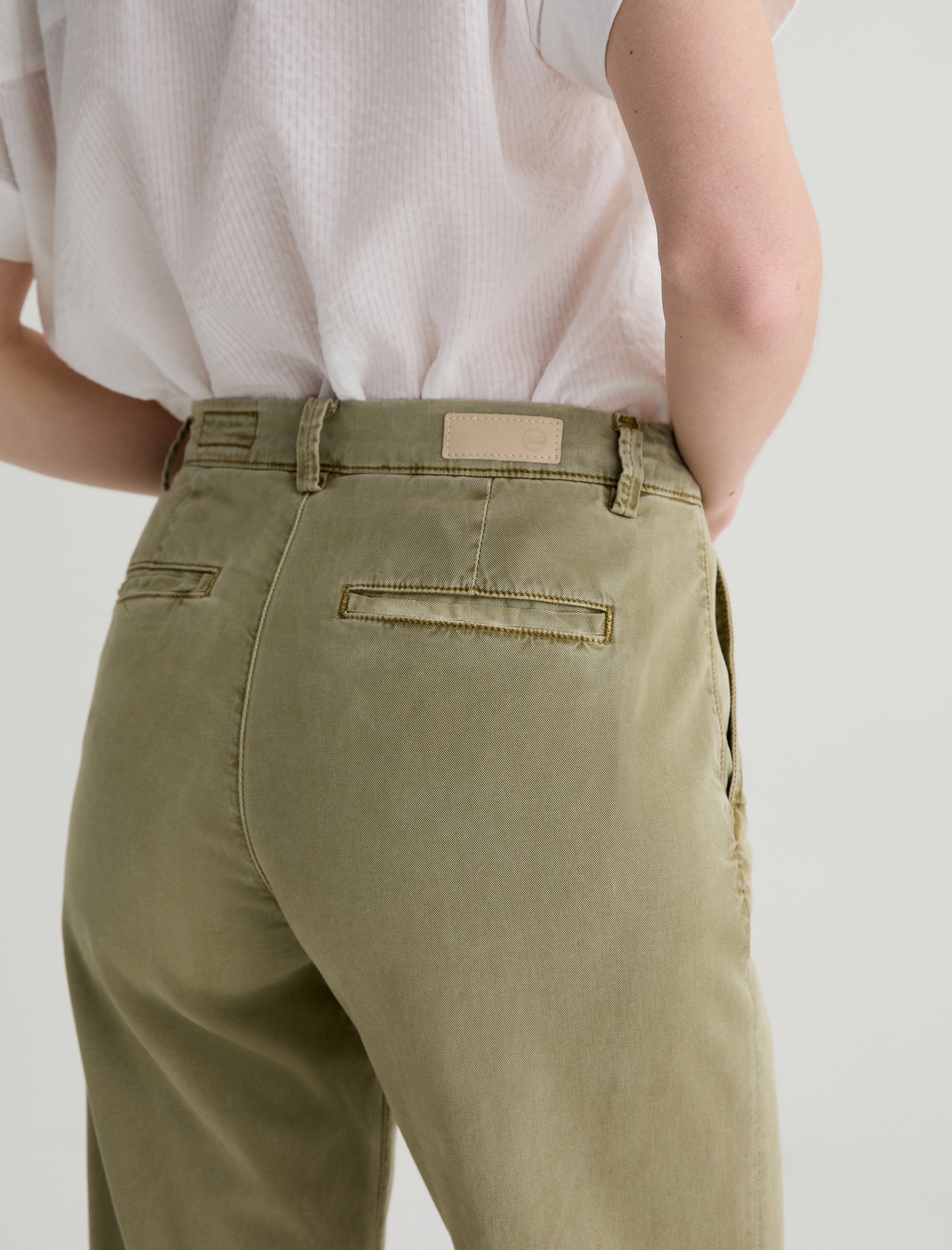 Caden Straight Sulfur Basil Relaxed Chino Women Bottom Photo 6