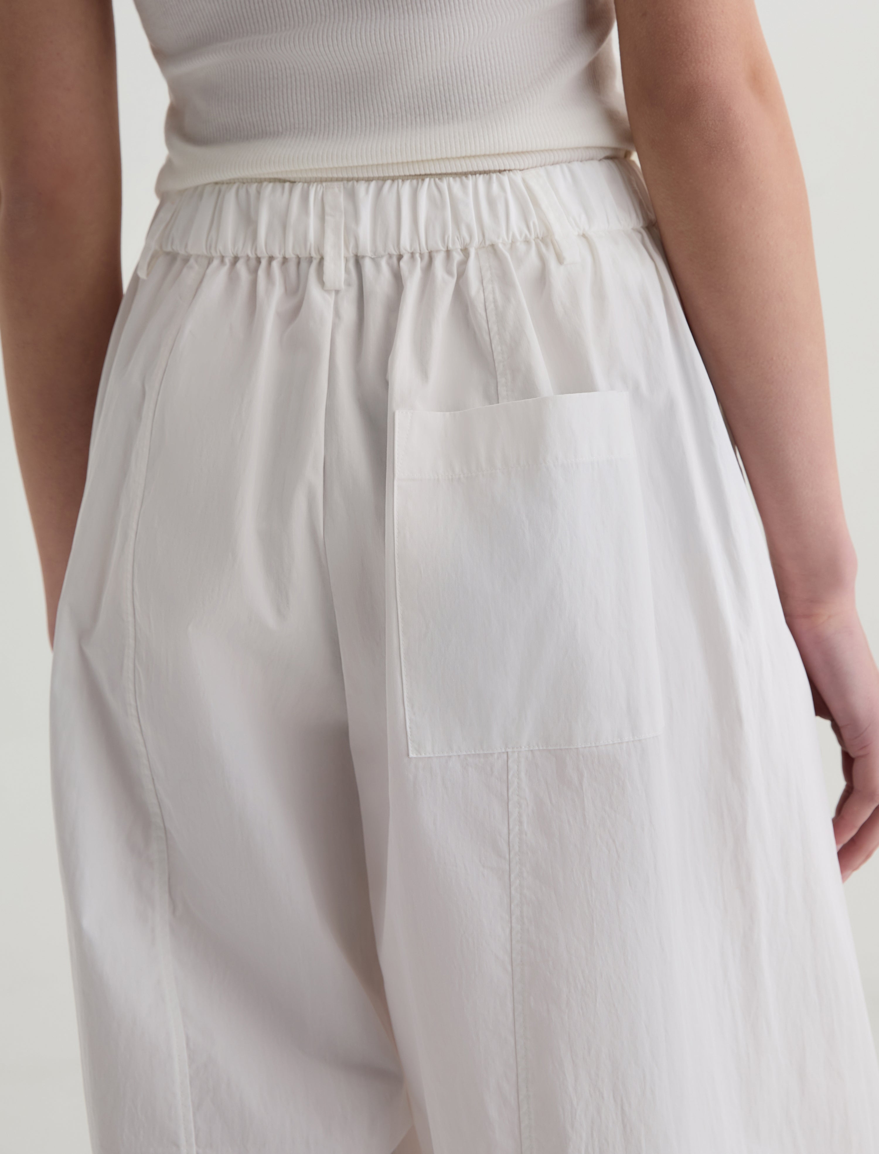 Jasmin Powder Relaxed Barrel Women Bottom Photo 6