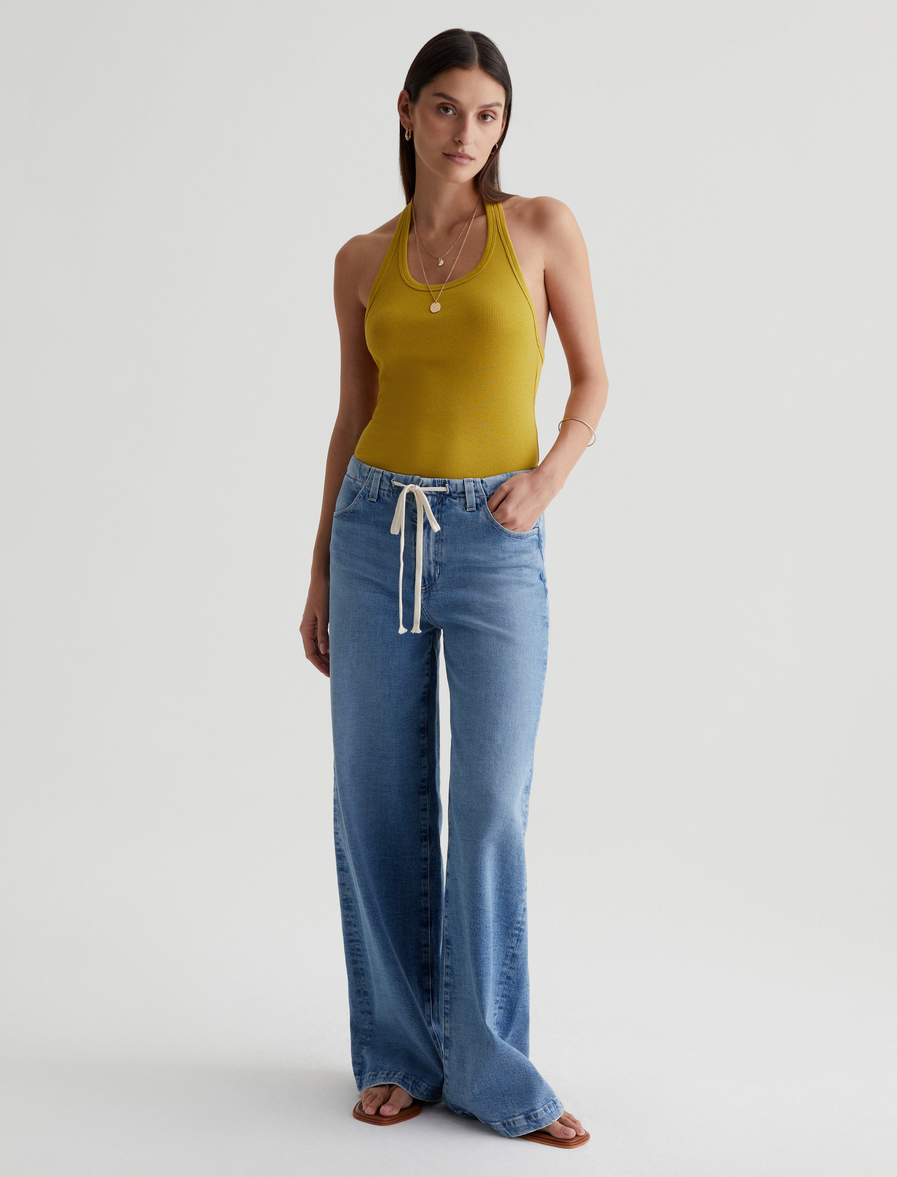 Women Stella Sincerely Photo 1