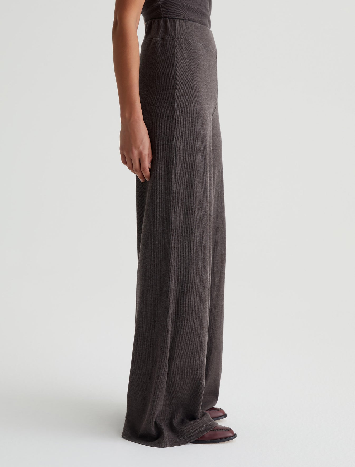 Women Sourie Stone Brown Photo 4