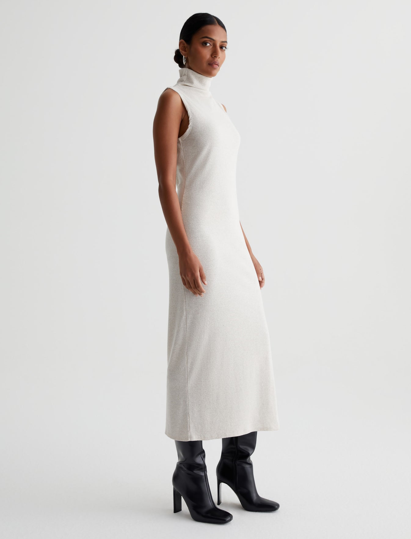 Kizza Dress Snow White Slim Ribbed Sleeveless Turtleneck Photo 4