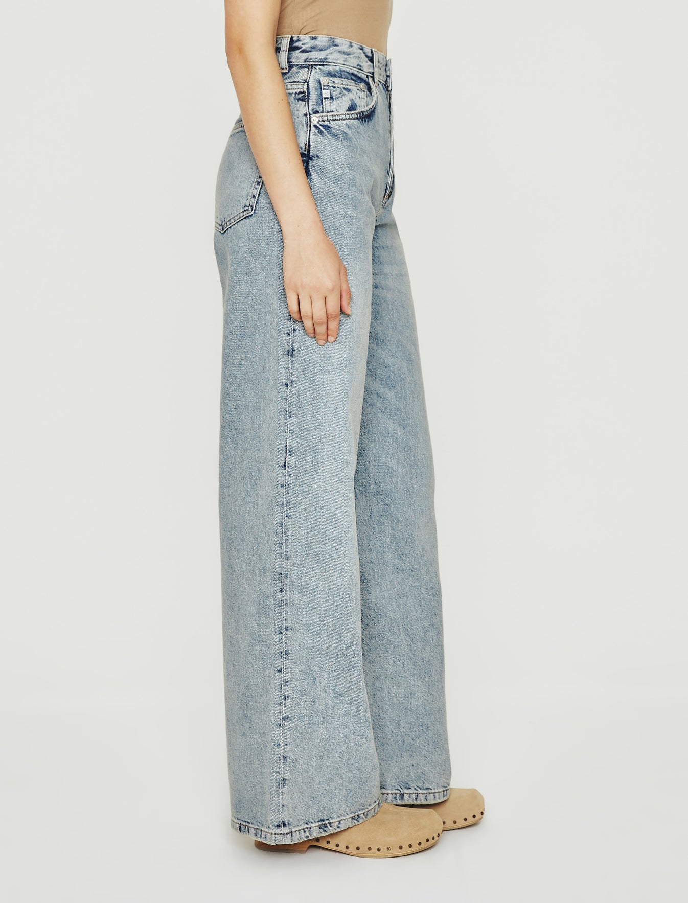Deven Nomad High-Rise Ultra Wide Leg Women Bottom Photo 4