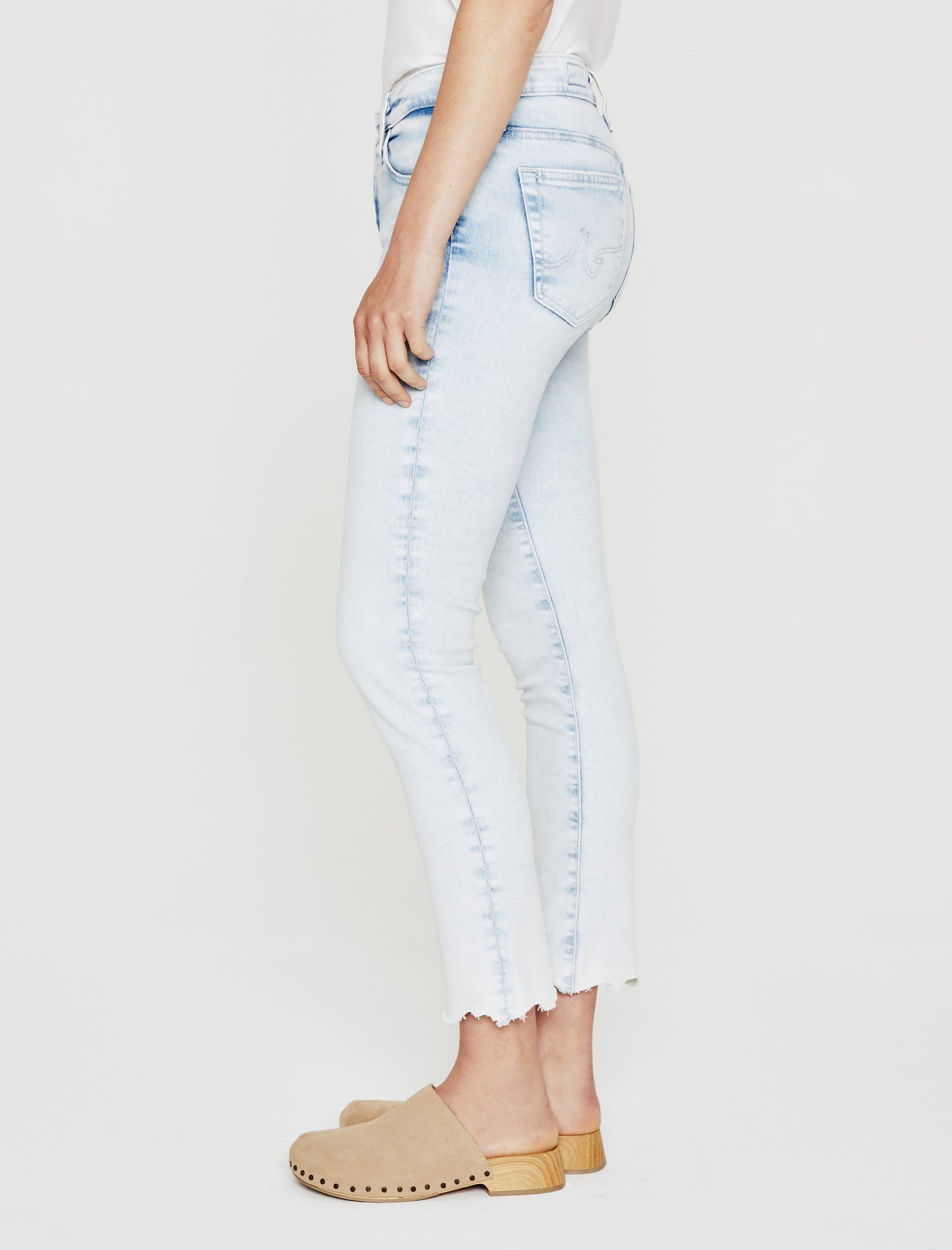 Mari Crop Vp Clear Sky High-Rise Slim Straight Crop Women Bottom Photo 6