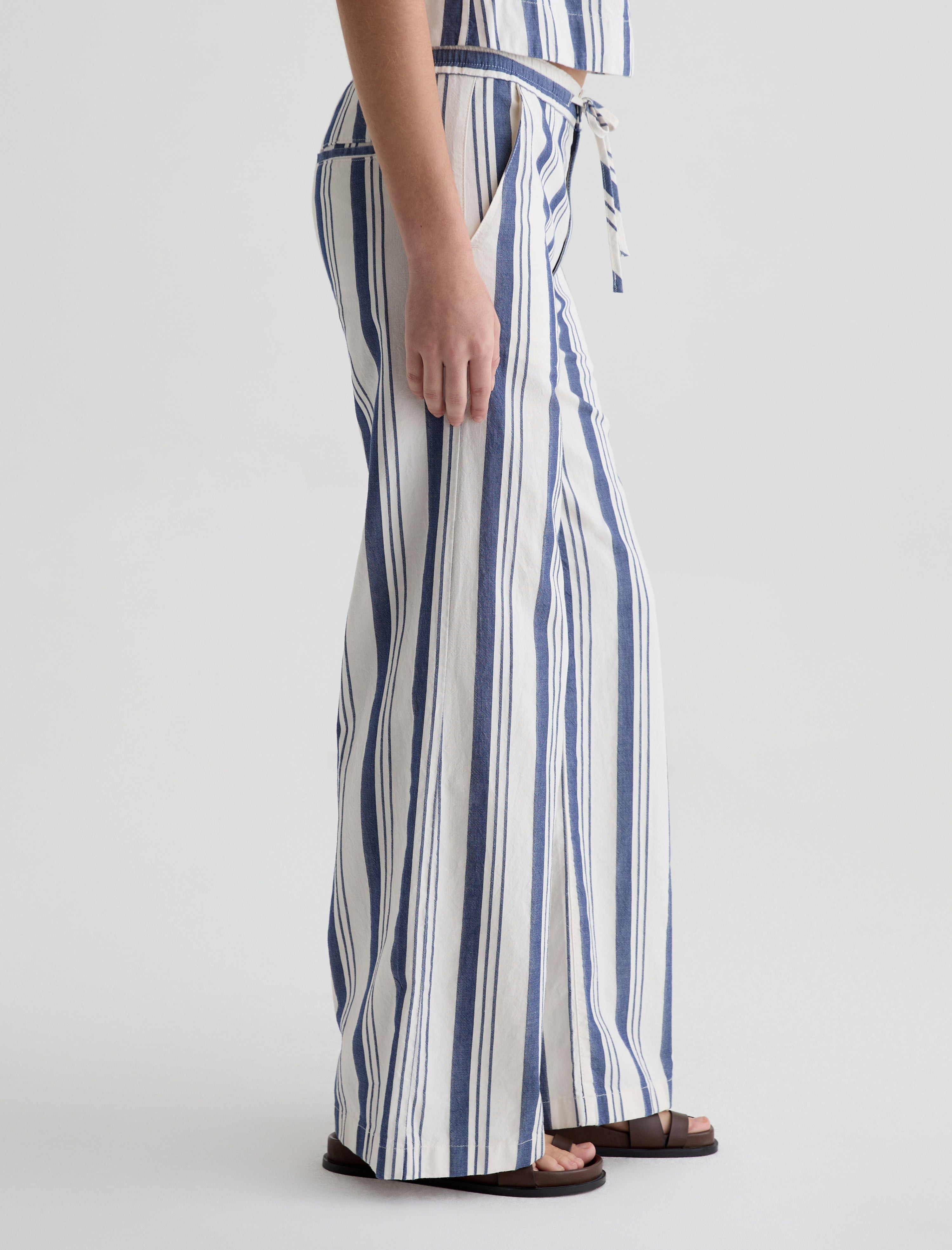 Carolyn Line Up Pull-On Wide Leg Women Bottom Photo 4