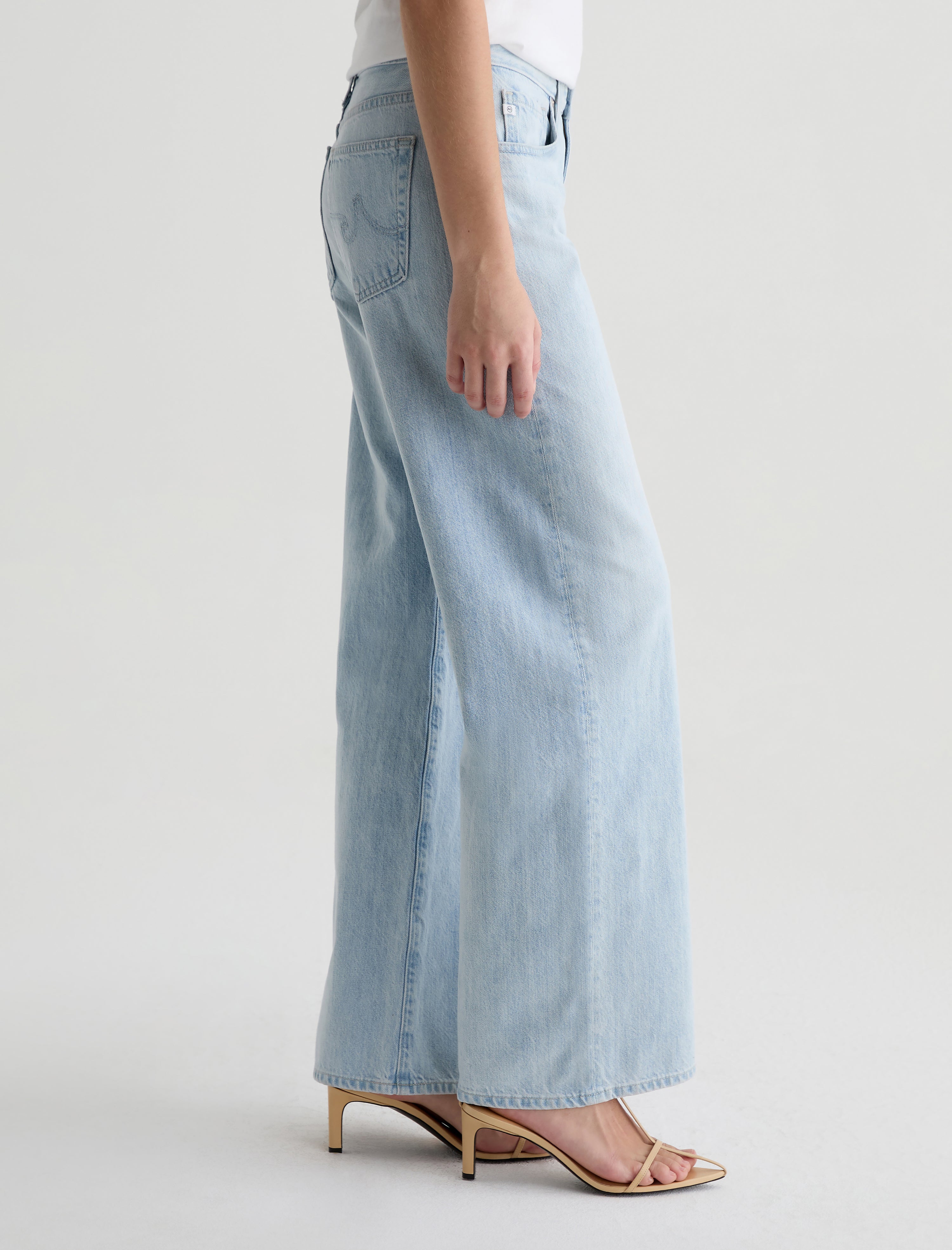 Adria Sunfaded Low-Rise Wide Leg Women Bottom Photo 4