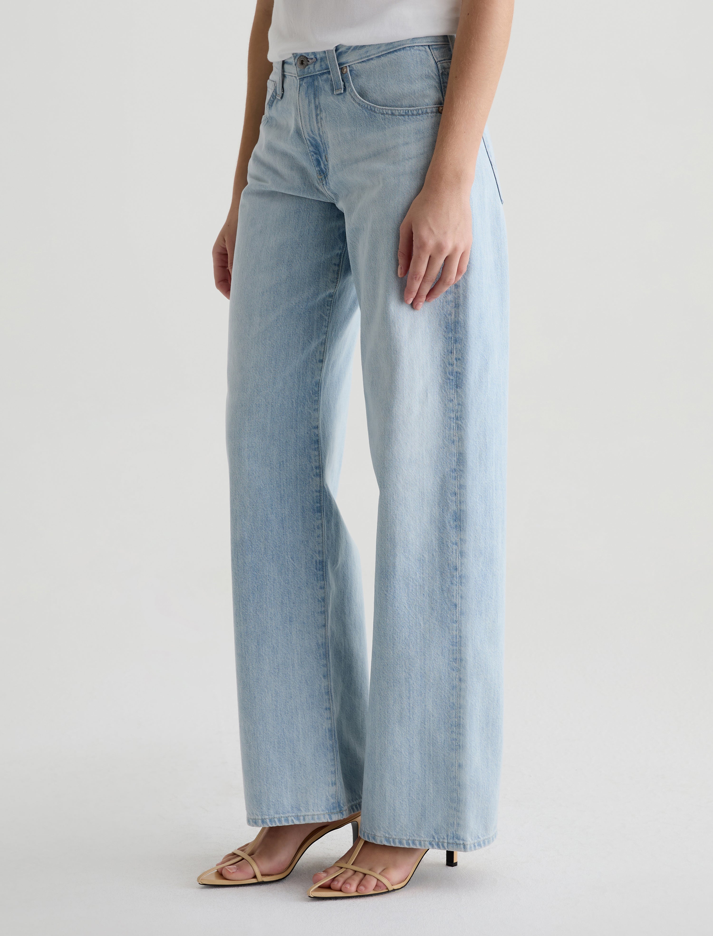 Adria Sunfaded Low-Rise Wide Leg Women Bottom Photo 5
