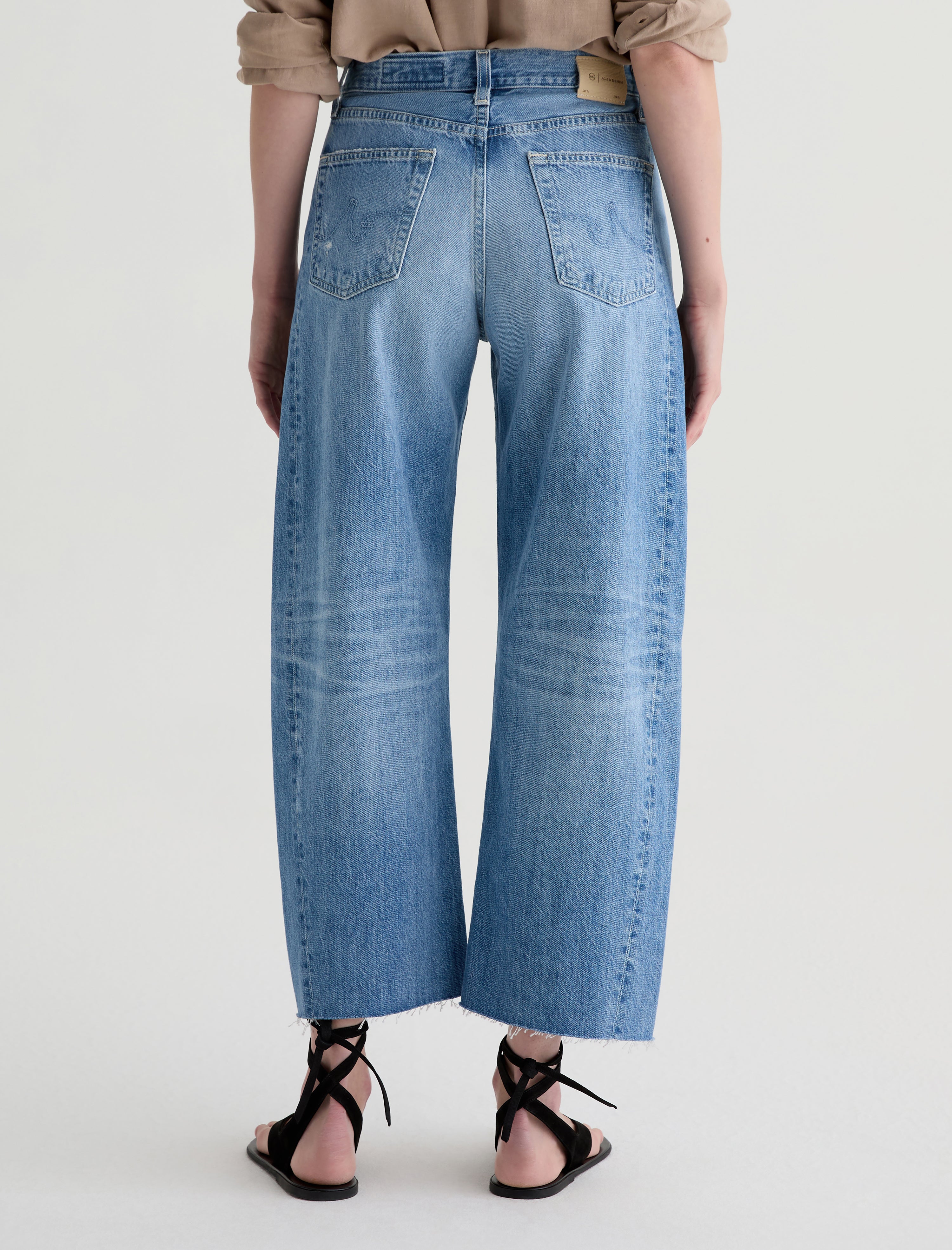 Hattie Crop 17 Years Divergent High-Rise Barrel Women Bottom Photo 7