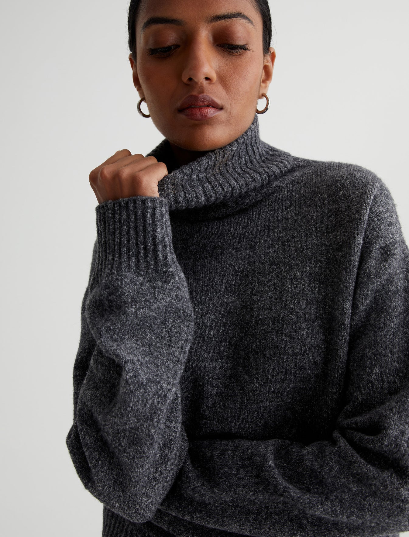 Bellona Heather Charcoal Relaxed Turtleneck Sweater Photo 3