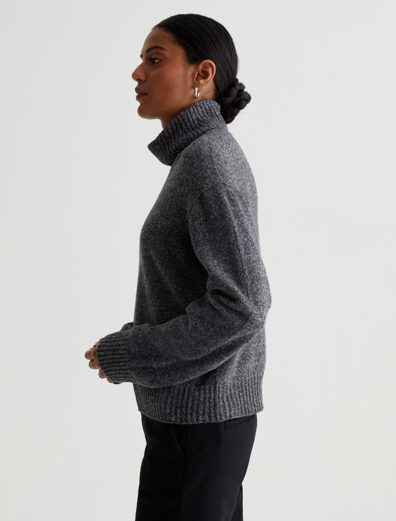 Bellona Heather Charcoal Relaxed Turtleneck Sweater Photo 5