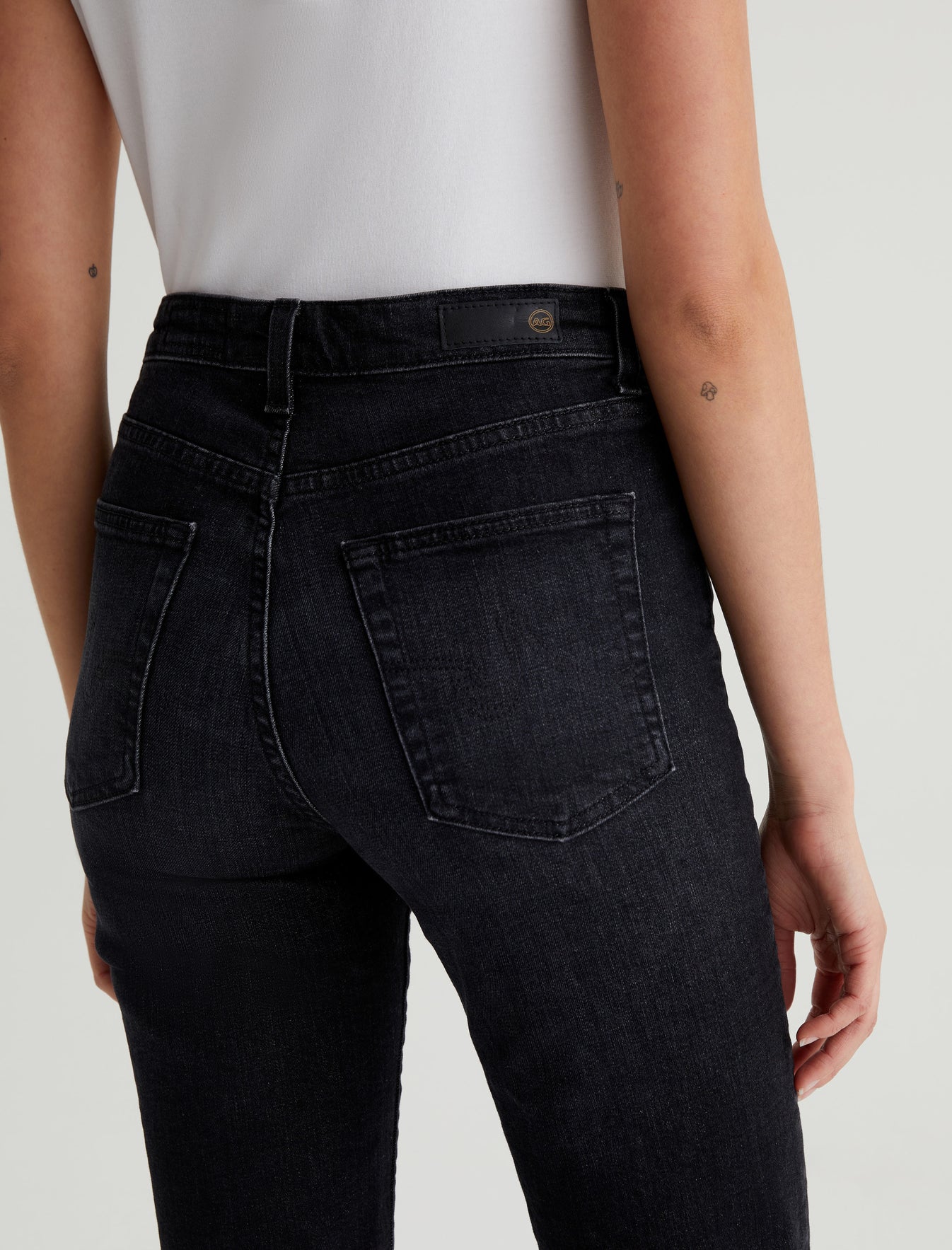Saige Cosmopolitan High-Rise Straight Womens Bottom Photo 5