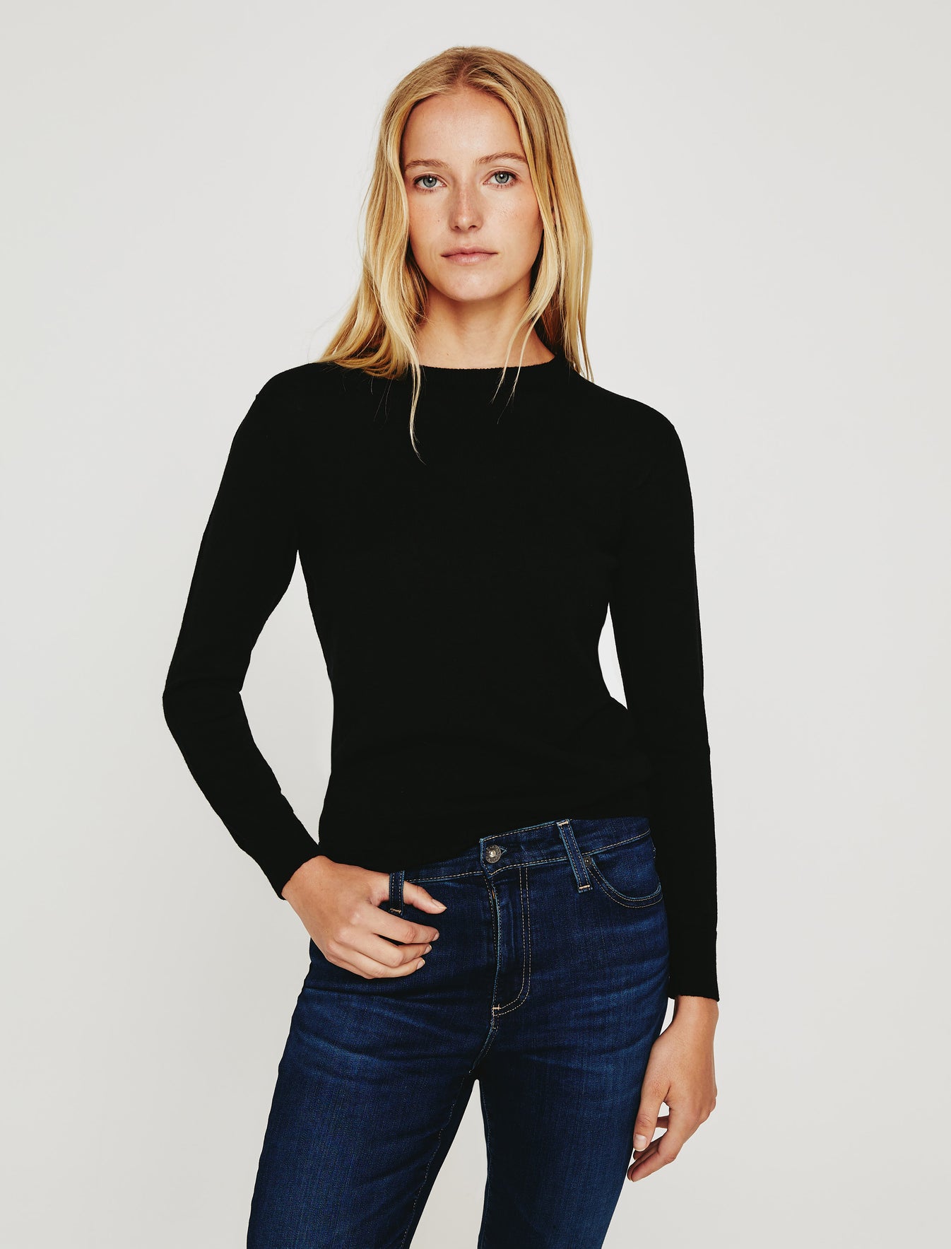 Zuri Crew Oatmilk Classic Fit Long Sleeve Crew Neck Sweater Womens Top Photo 1