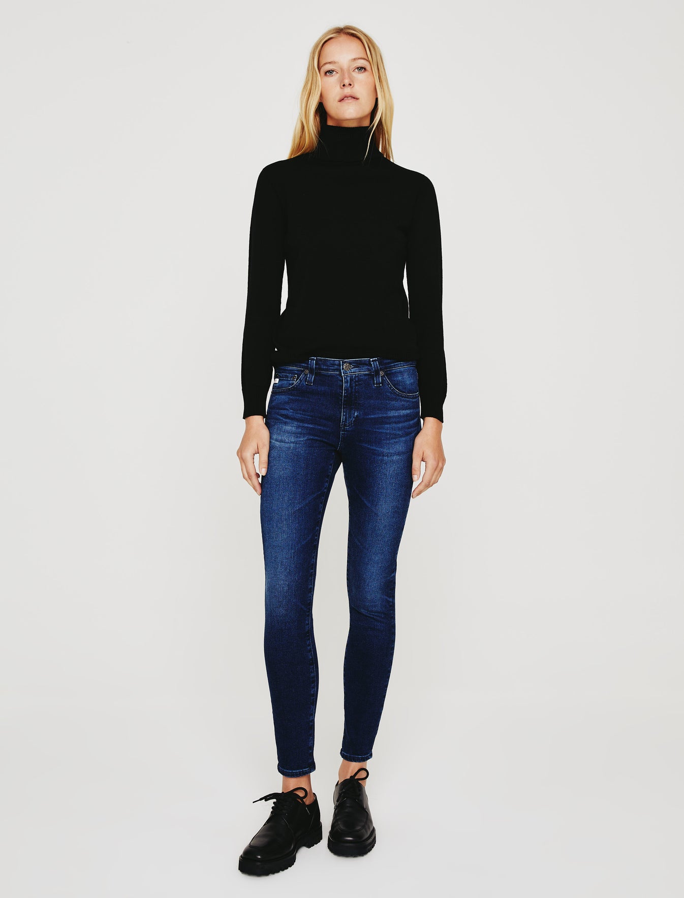 Zuri Vee Oatmilk Classic Fit Long Sleeve Vee Neck Sweater Womens Top Photo 2