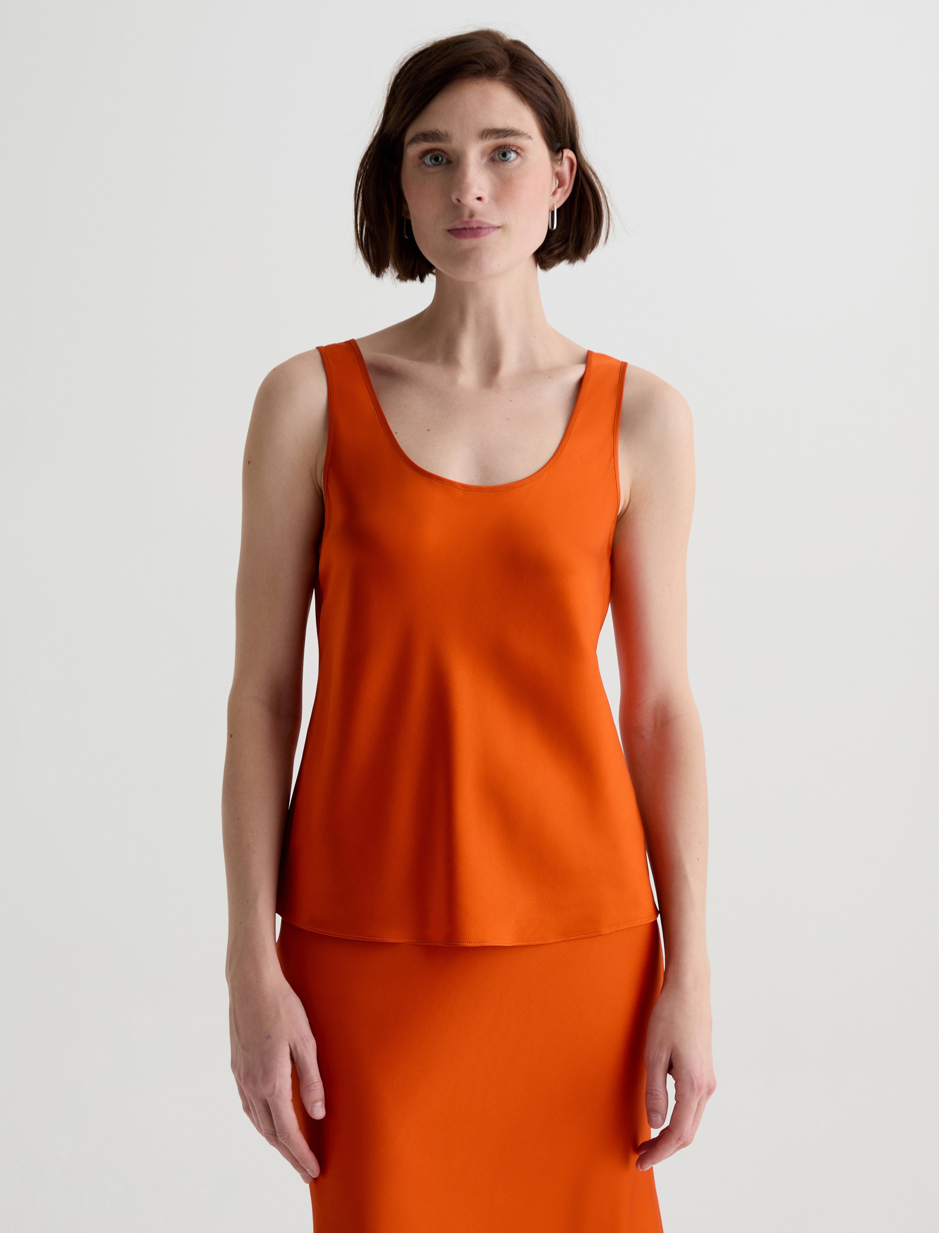Nicola Tabasco Silk Double Scoop Tank Women Top Photo 1