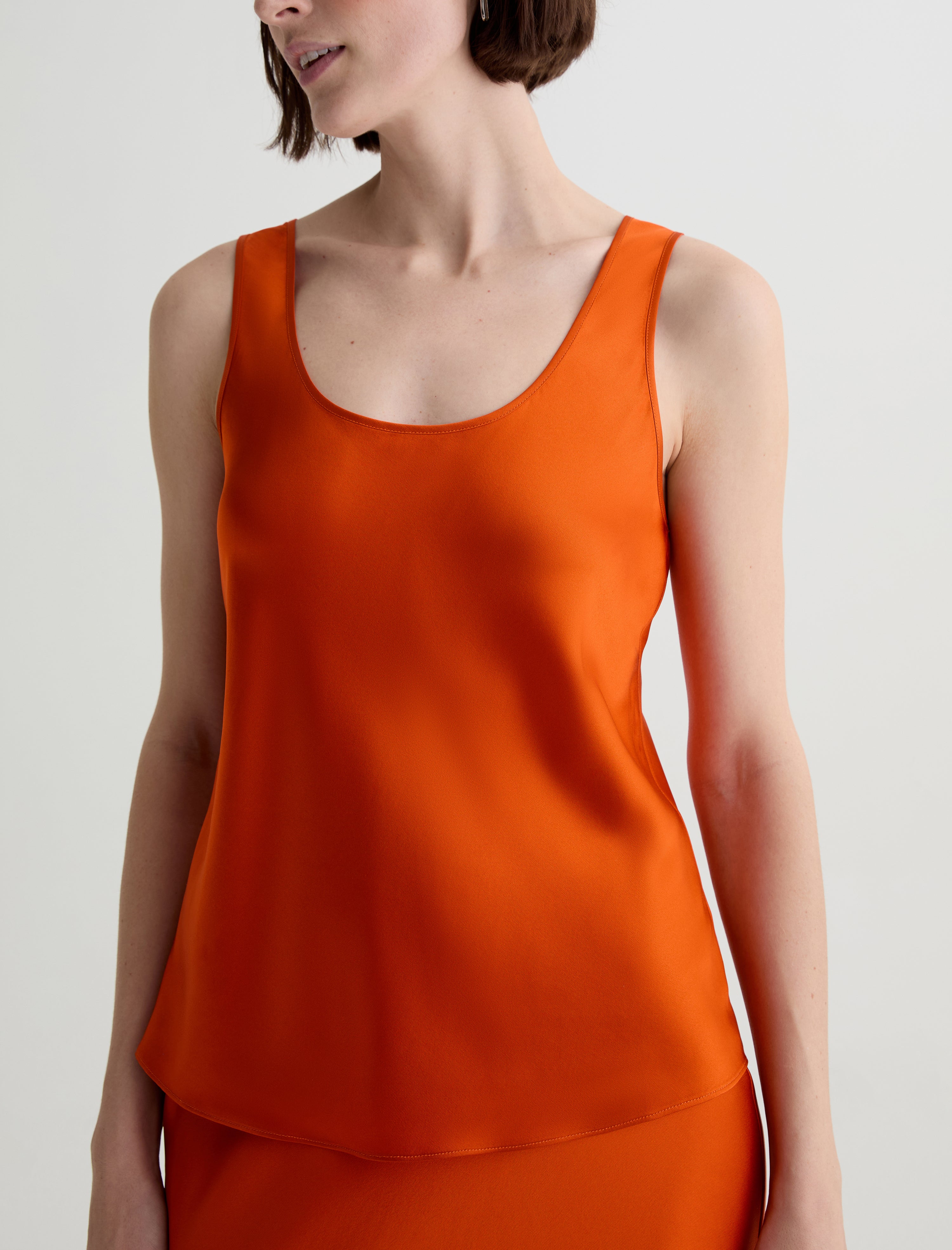 Nicola Tabasco Silk Double Scoop Tank Women Top Photo 2