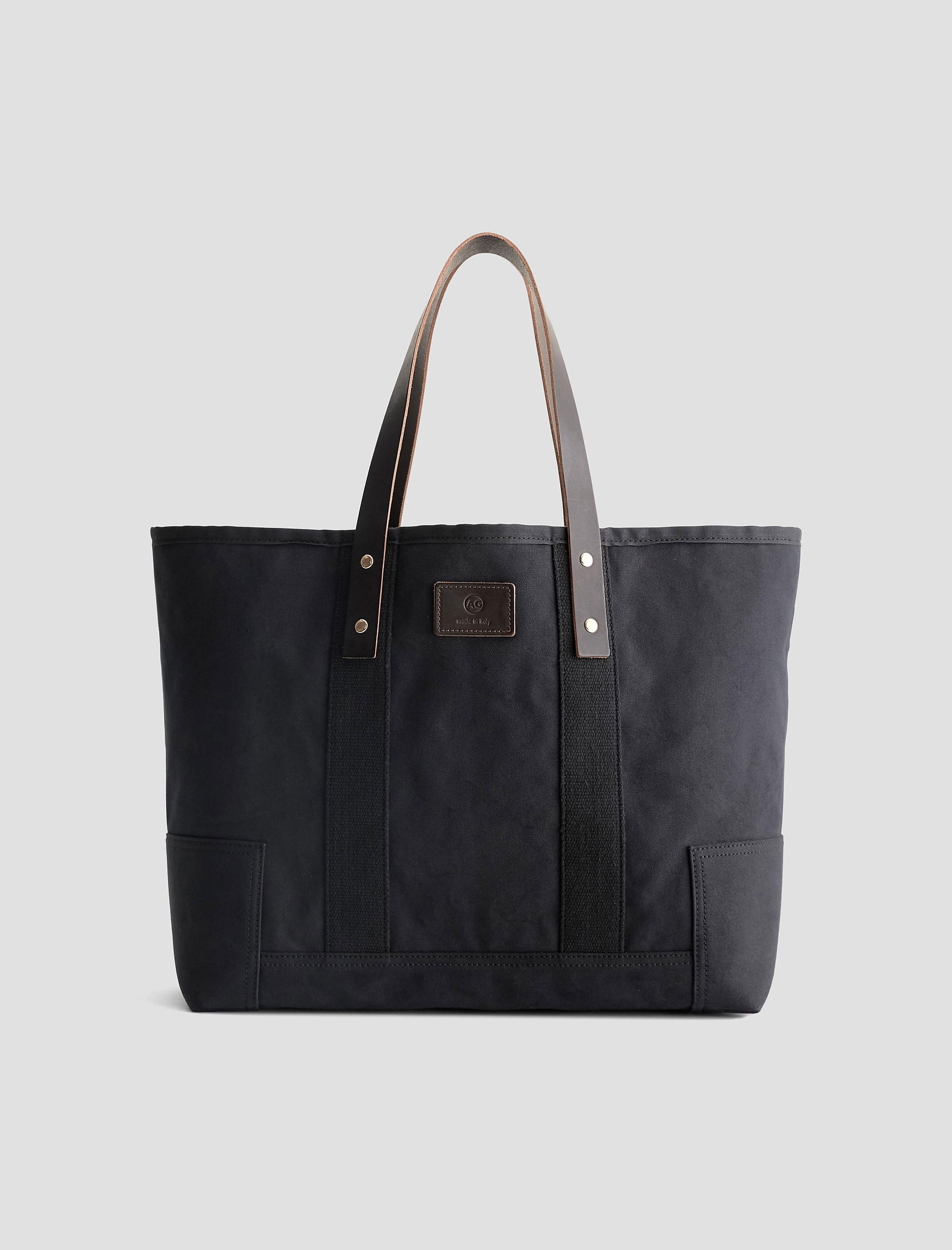 バッグ ATLAST&CO     T.O.T BAG Unisex Amalfi Tote Stone White at AG Jeans Official Store