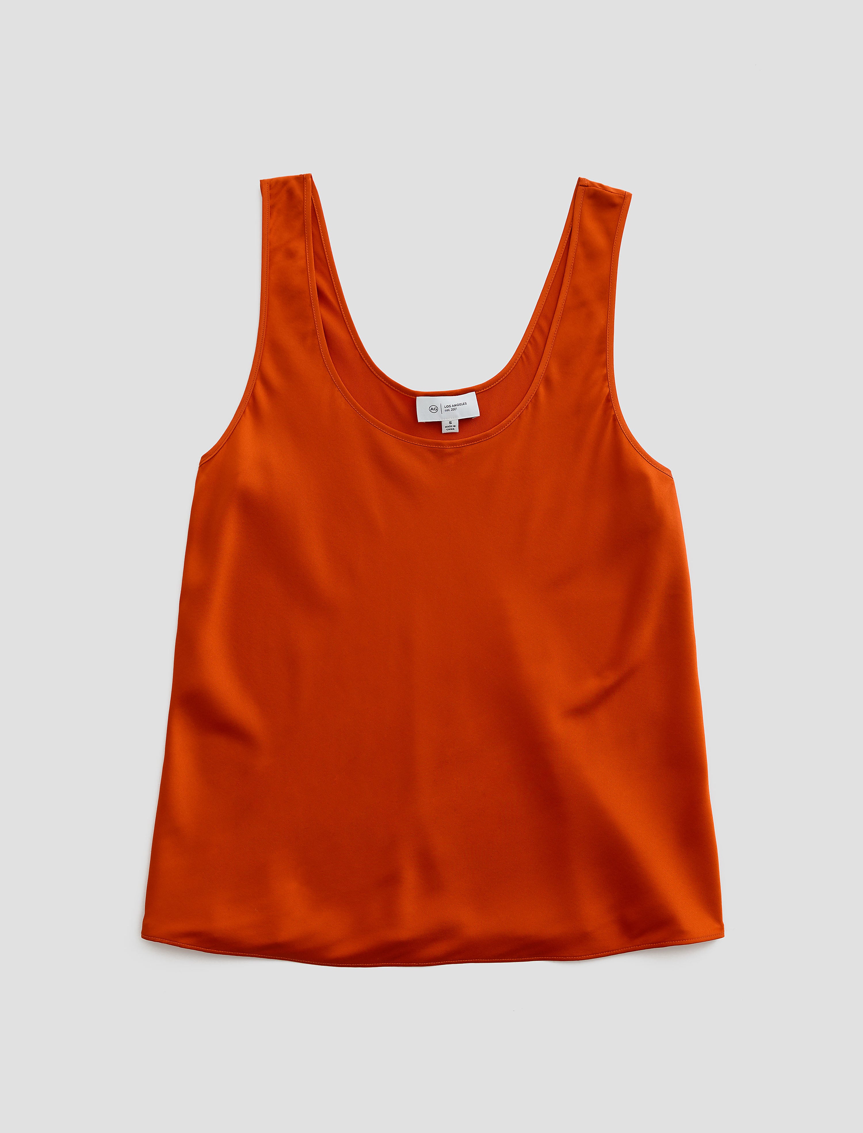 ★国内発送★ ズンバ Explore High Neck Crop Tank Viva La Red Zumba Explore High Neck Crop Tank - Viva La Red Z1T000772