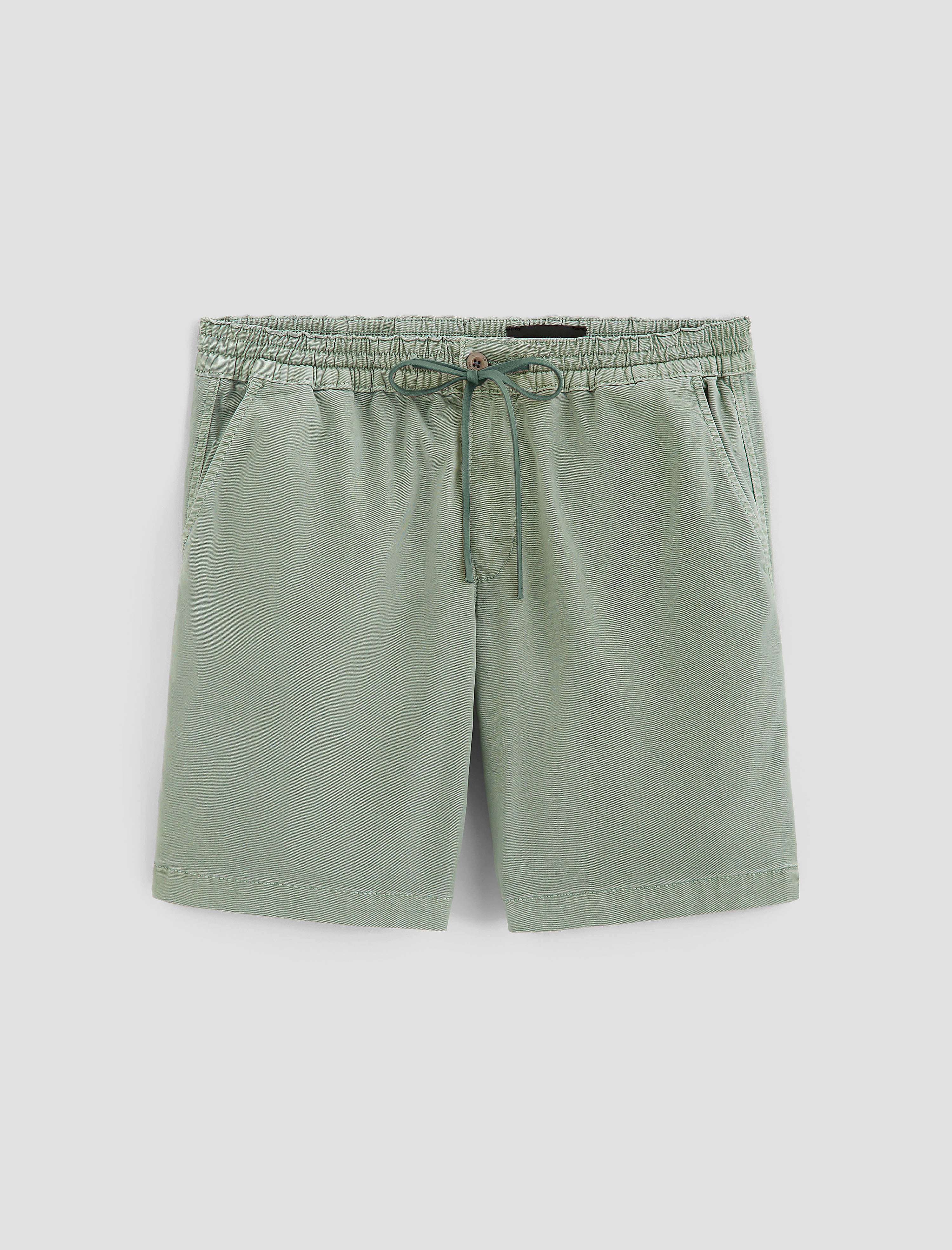 Men Oliver Short Sulfur Matcha Latte at AG Jeans Official Store